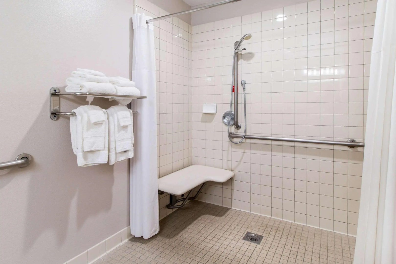 Ramada Bayside Inn & Suites Eureka