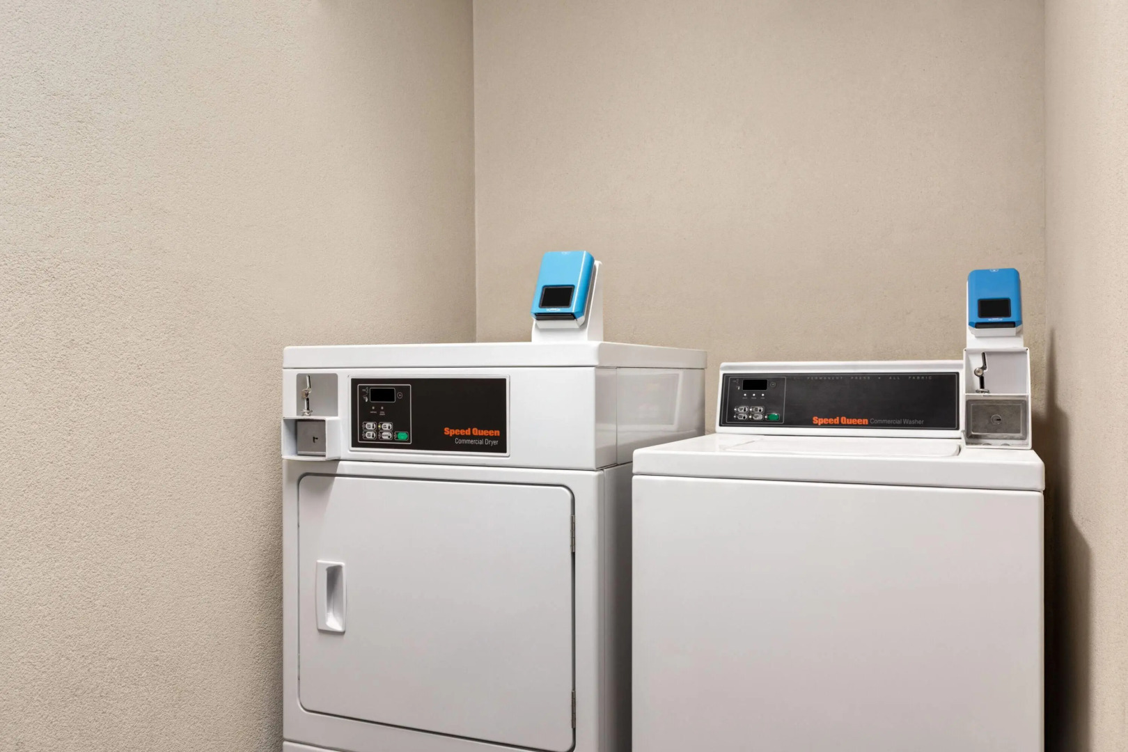 Super 8 by Wyndham Meadowlands