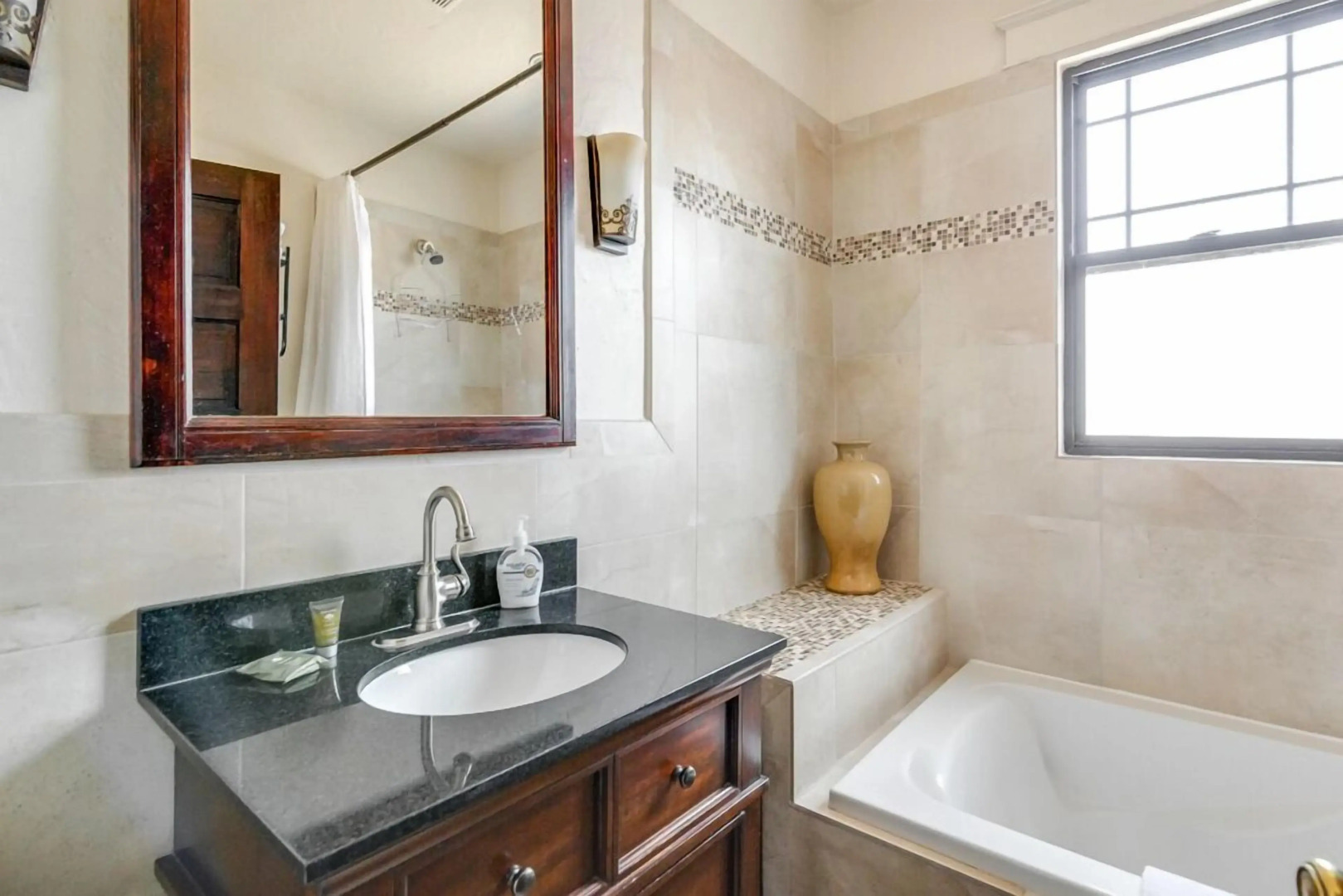 Aspenwood Manor South