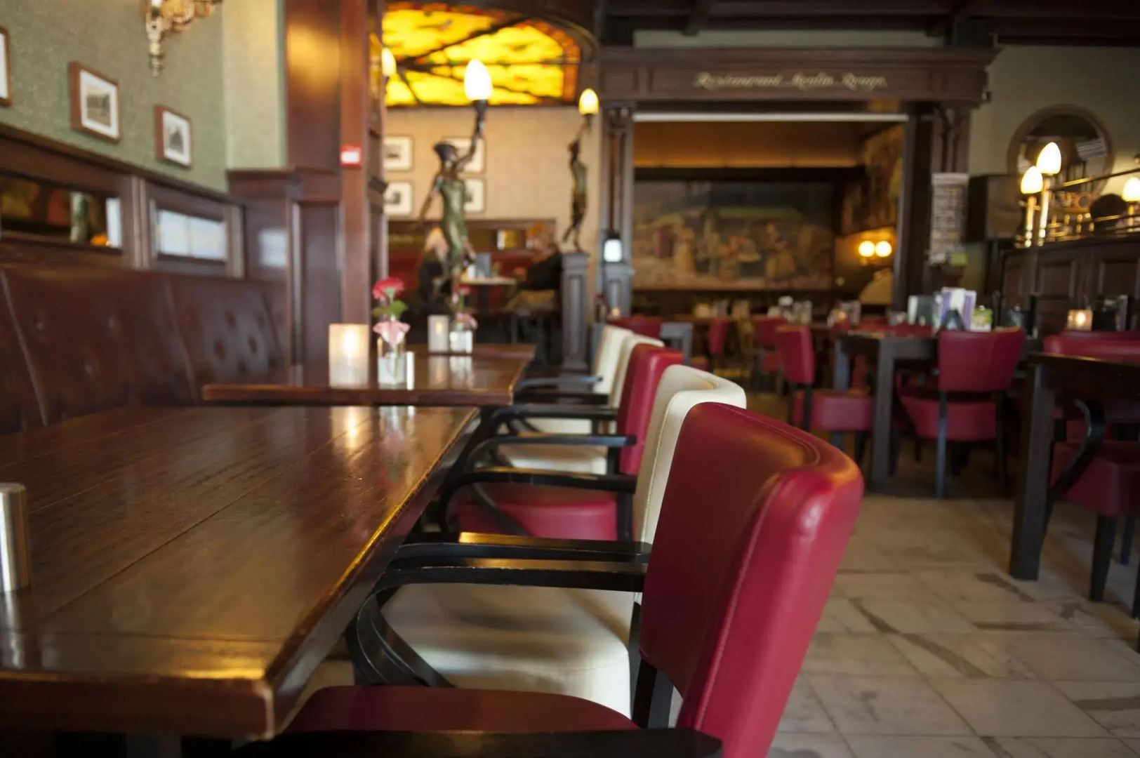 Hotel et le Café de Paris