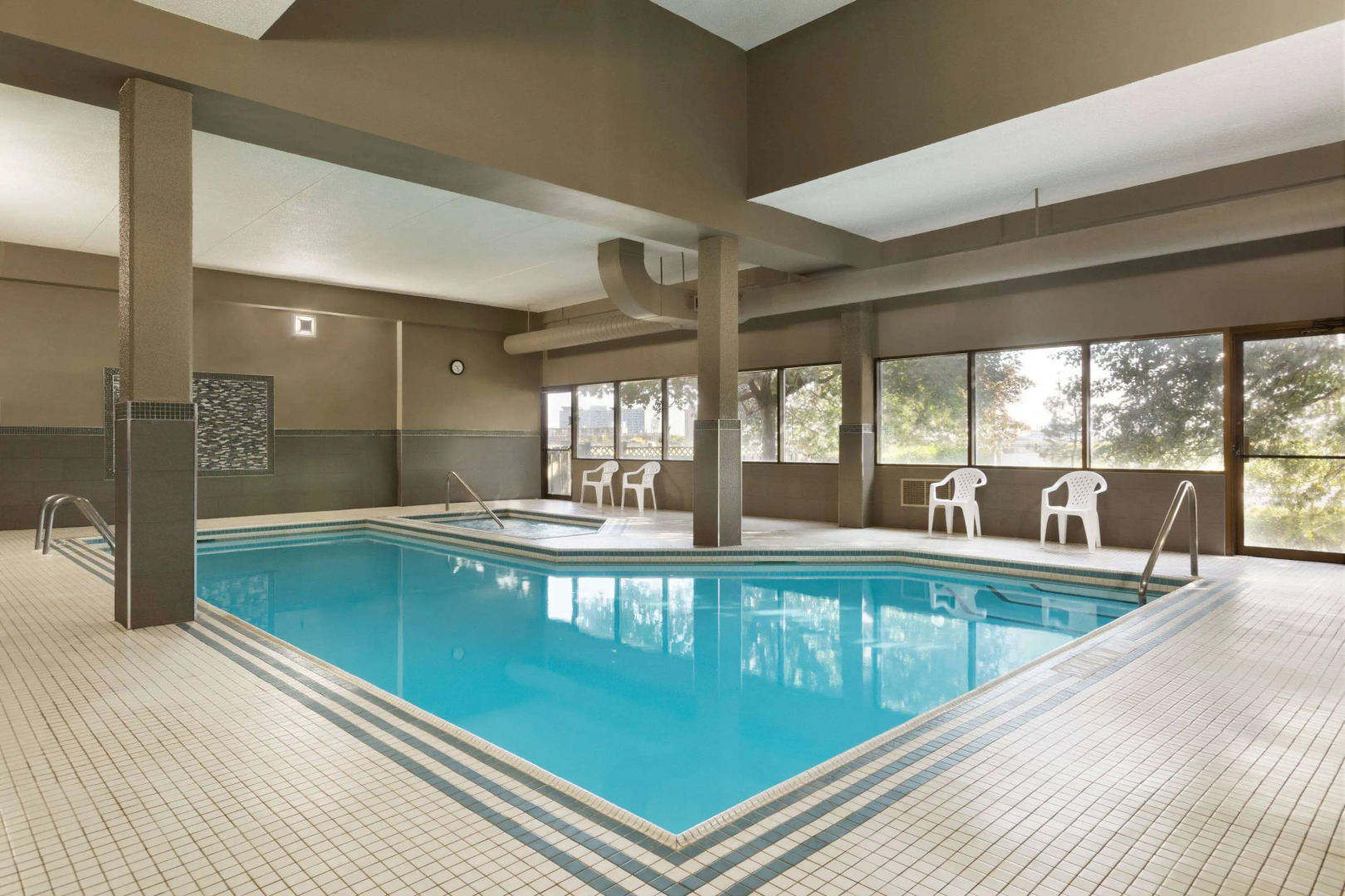 Travelodge by Wyndham Toronto East