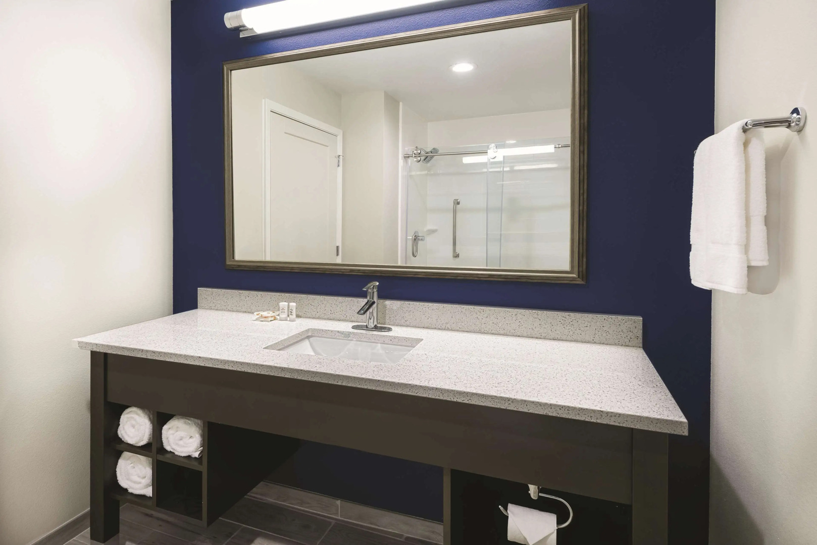 La Quinta Inn & Suites by Wyndham Odessa N. - Sienna Tower