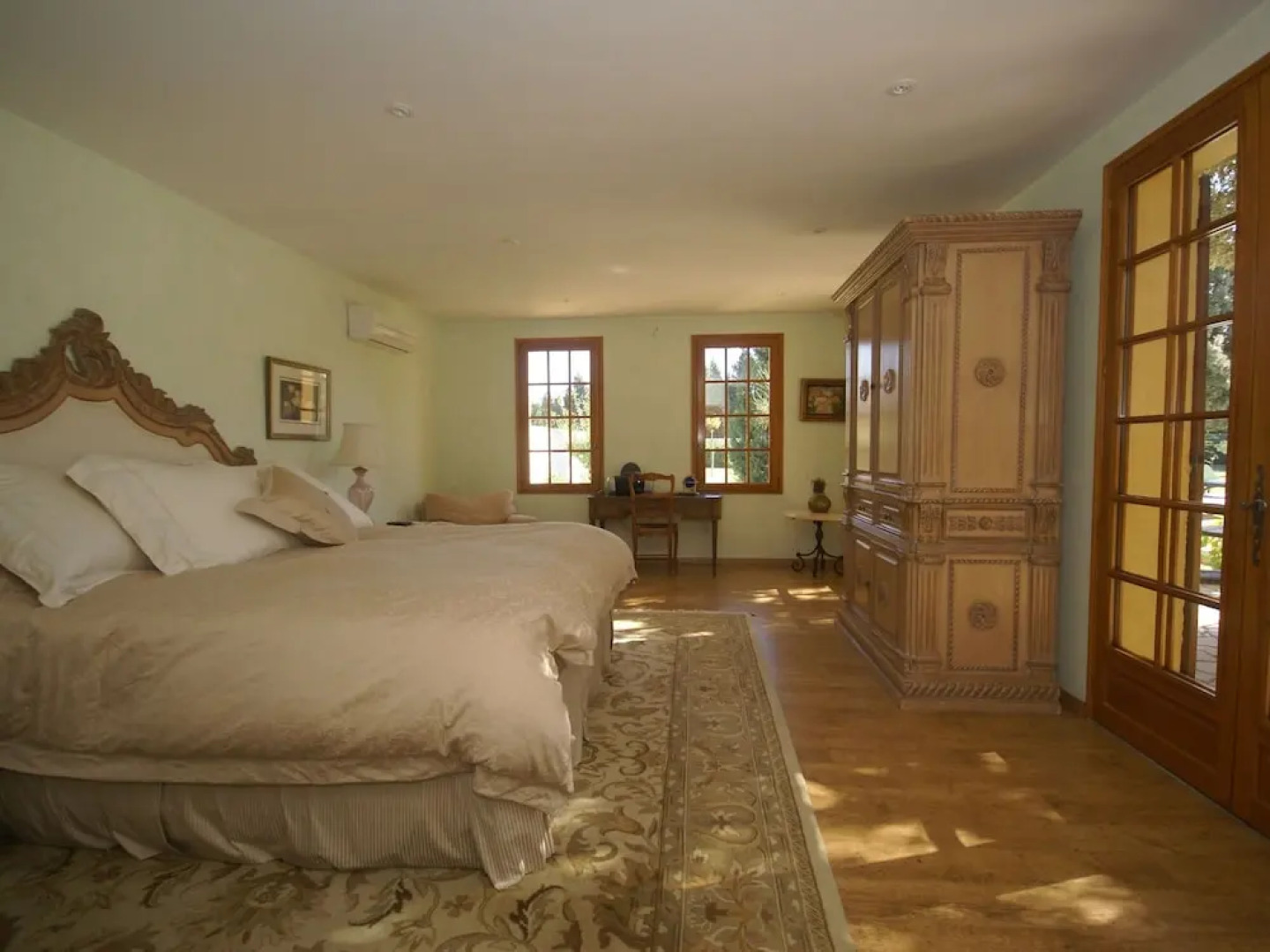 Stunning Villa in Sorgues With Swimming Pool