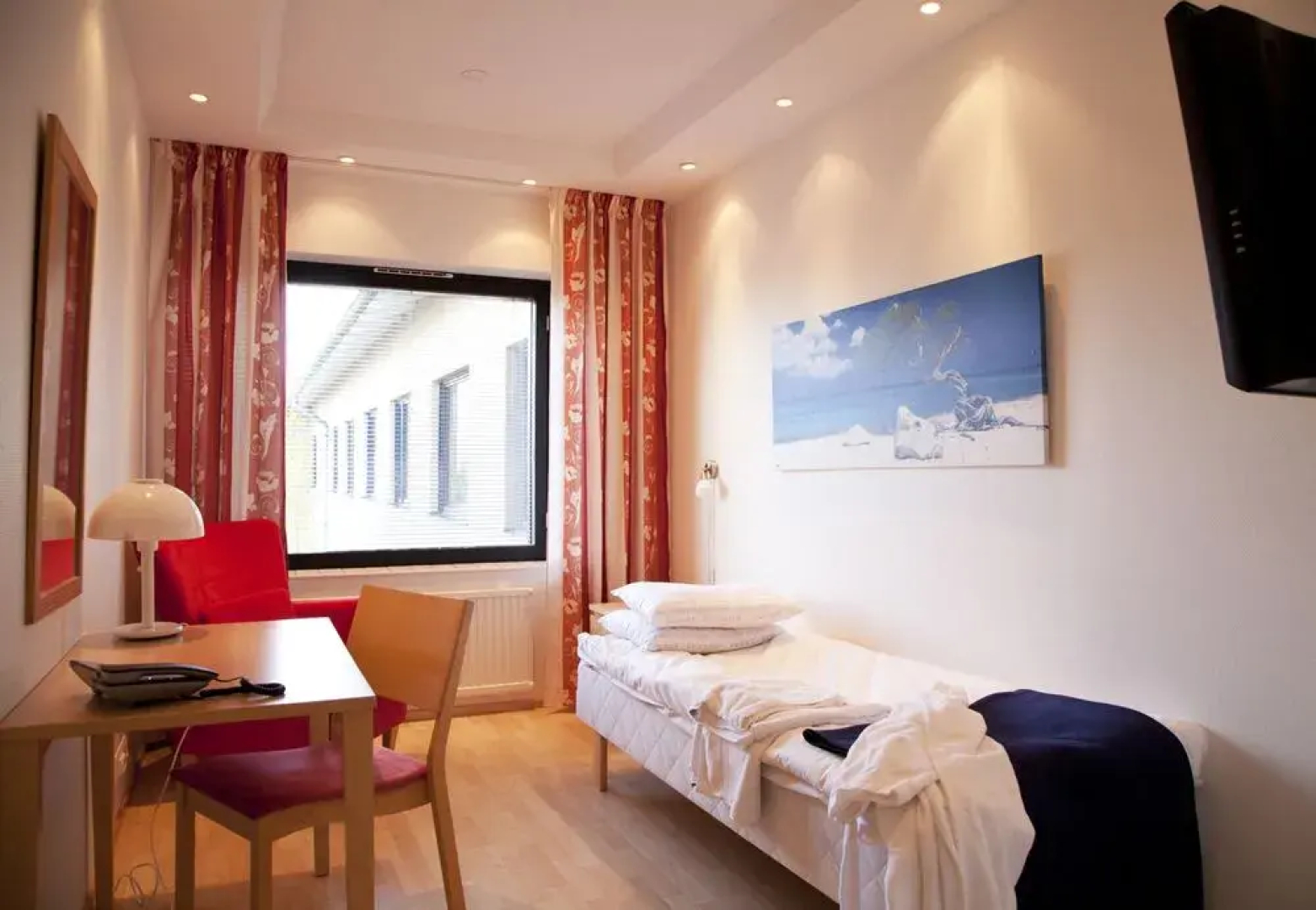 Hopeaniemi Resort