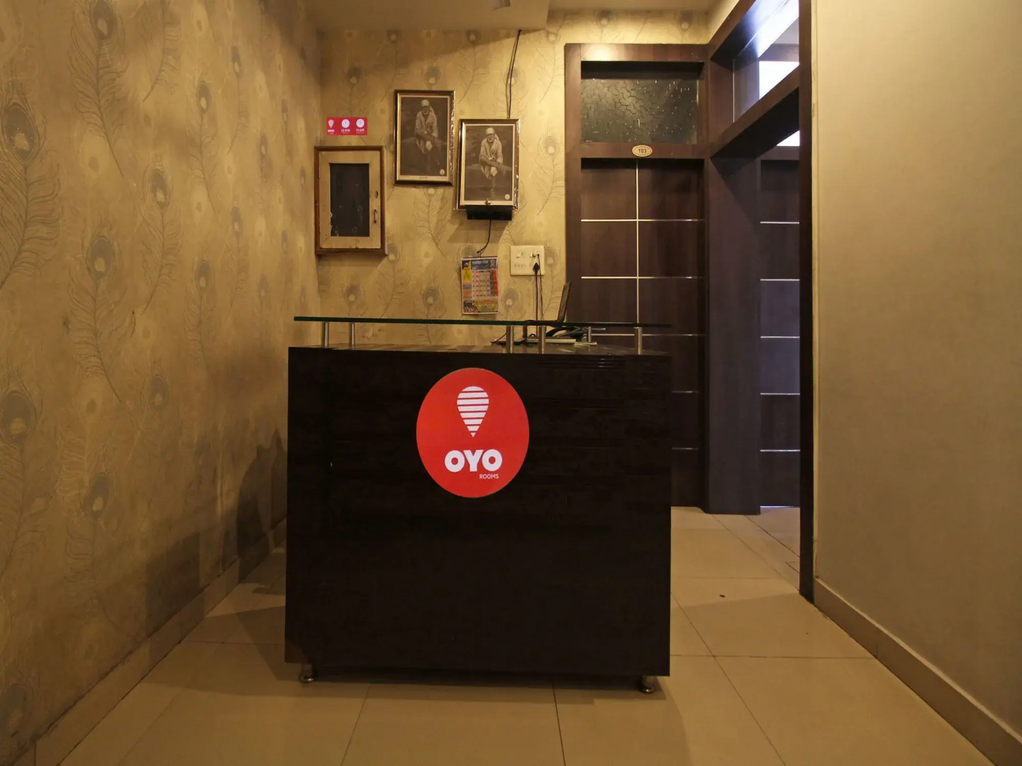 OYO 8429 Hotel Raj