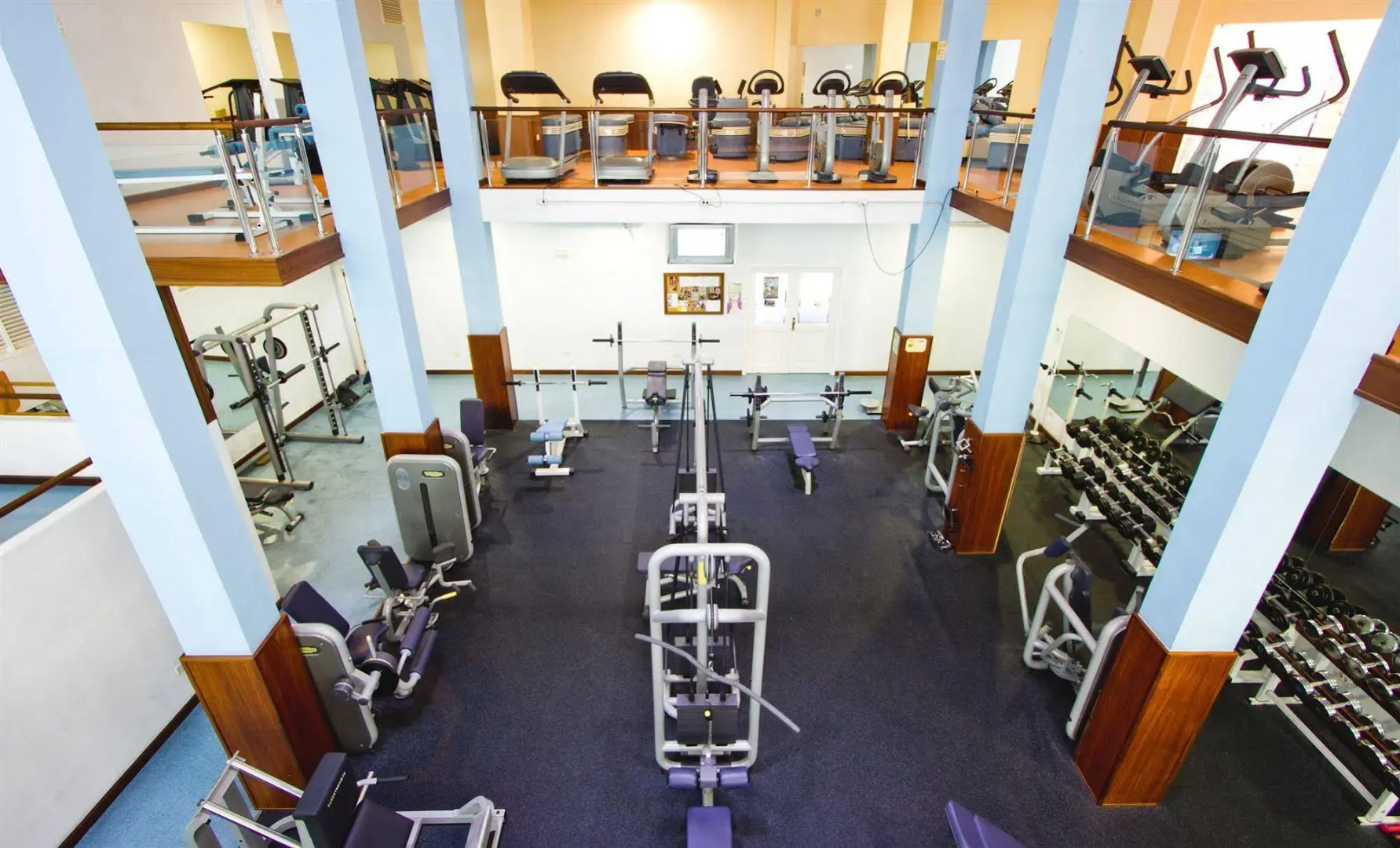 Coral La Quinta Park Suites