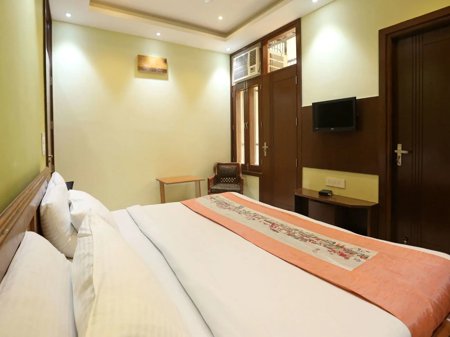 OYO 9385 Indirapuram