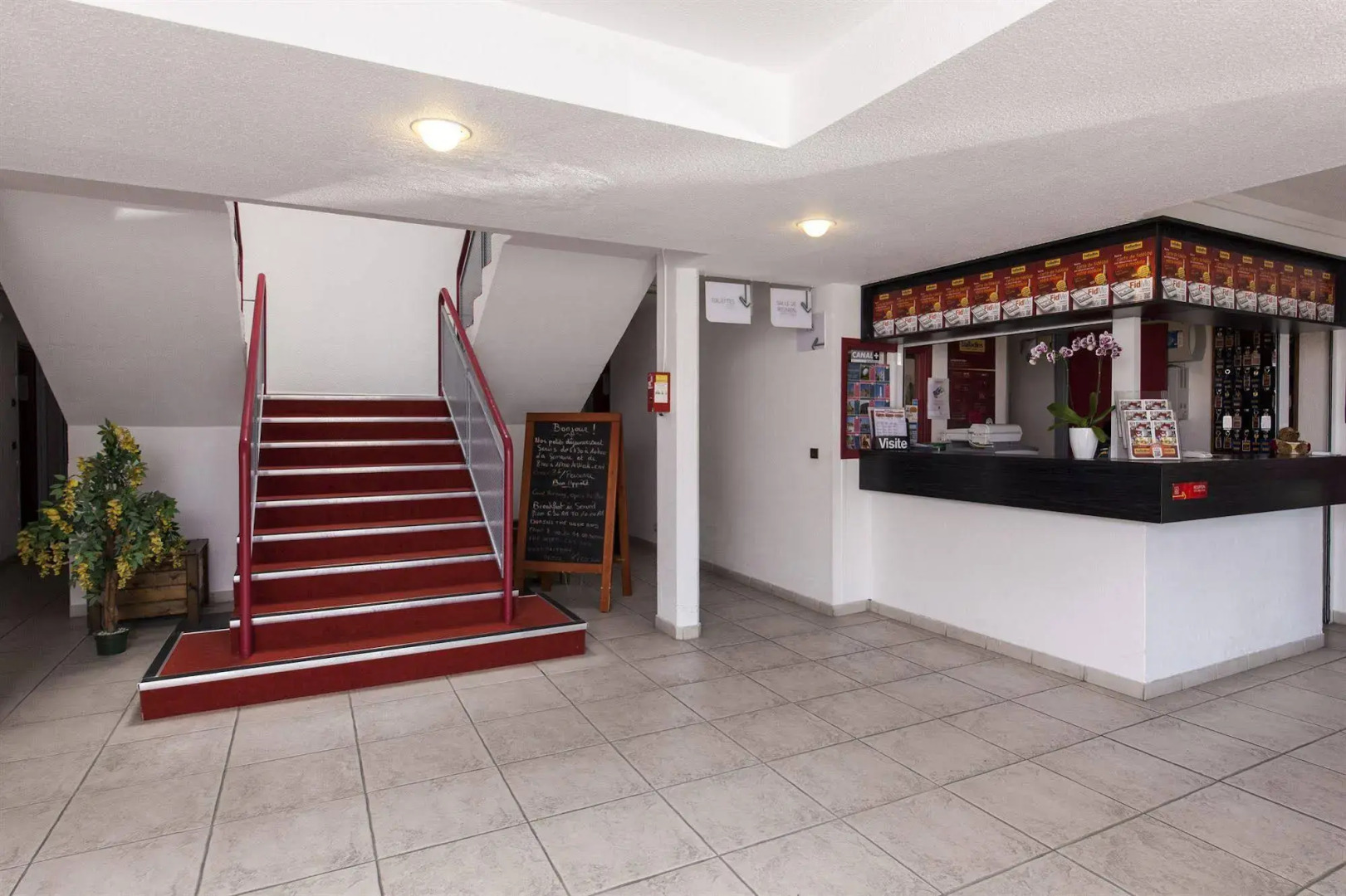 Hotel & Residence Calais Car Ferry