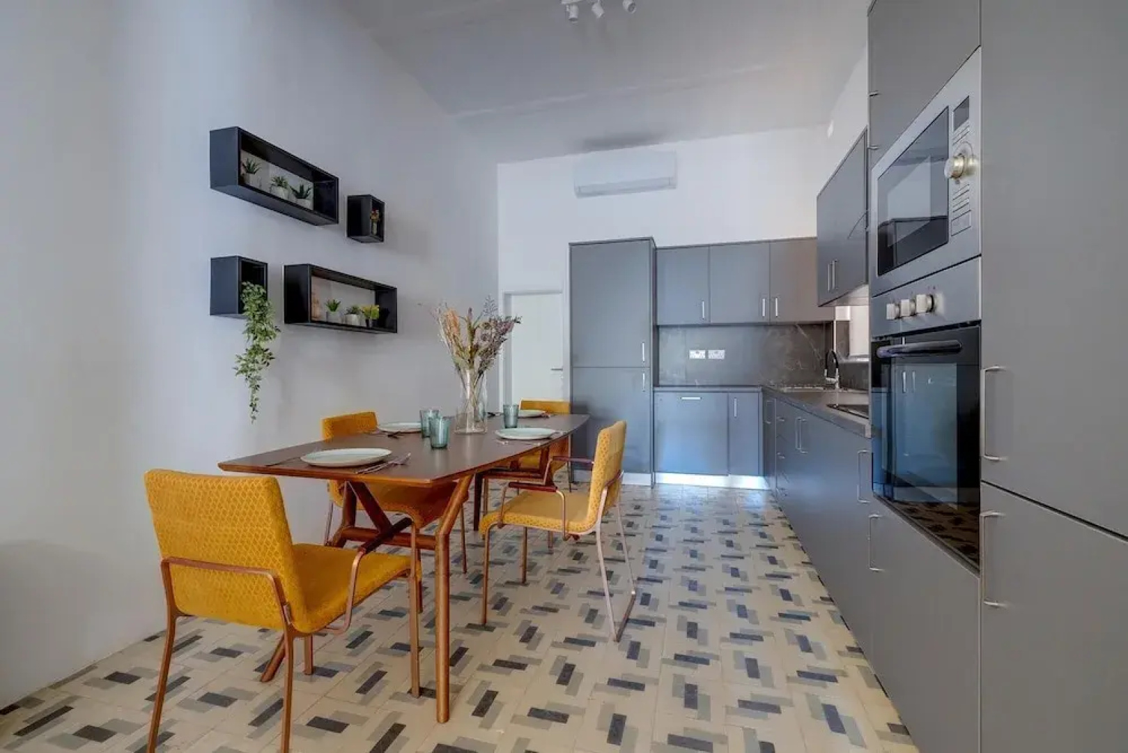 Contemporary Apartment Close to Valletta