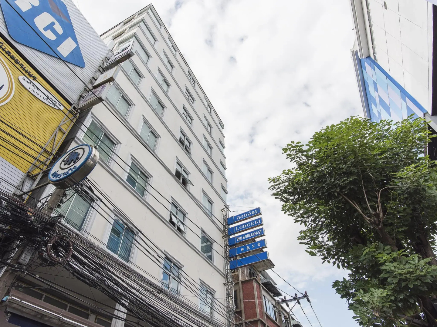 Lodge 61 Bed & Breakfast