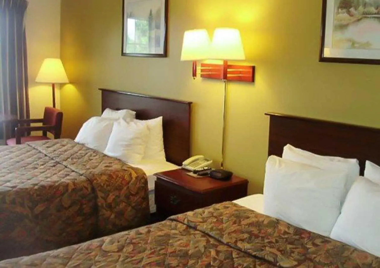 Country Hearth Inn Pigeon Forge