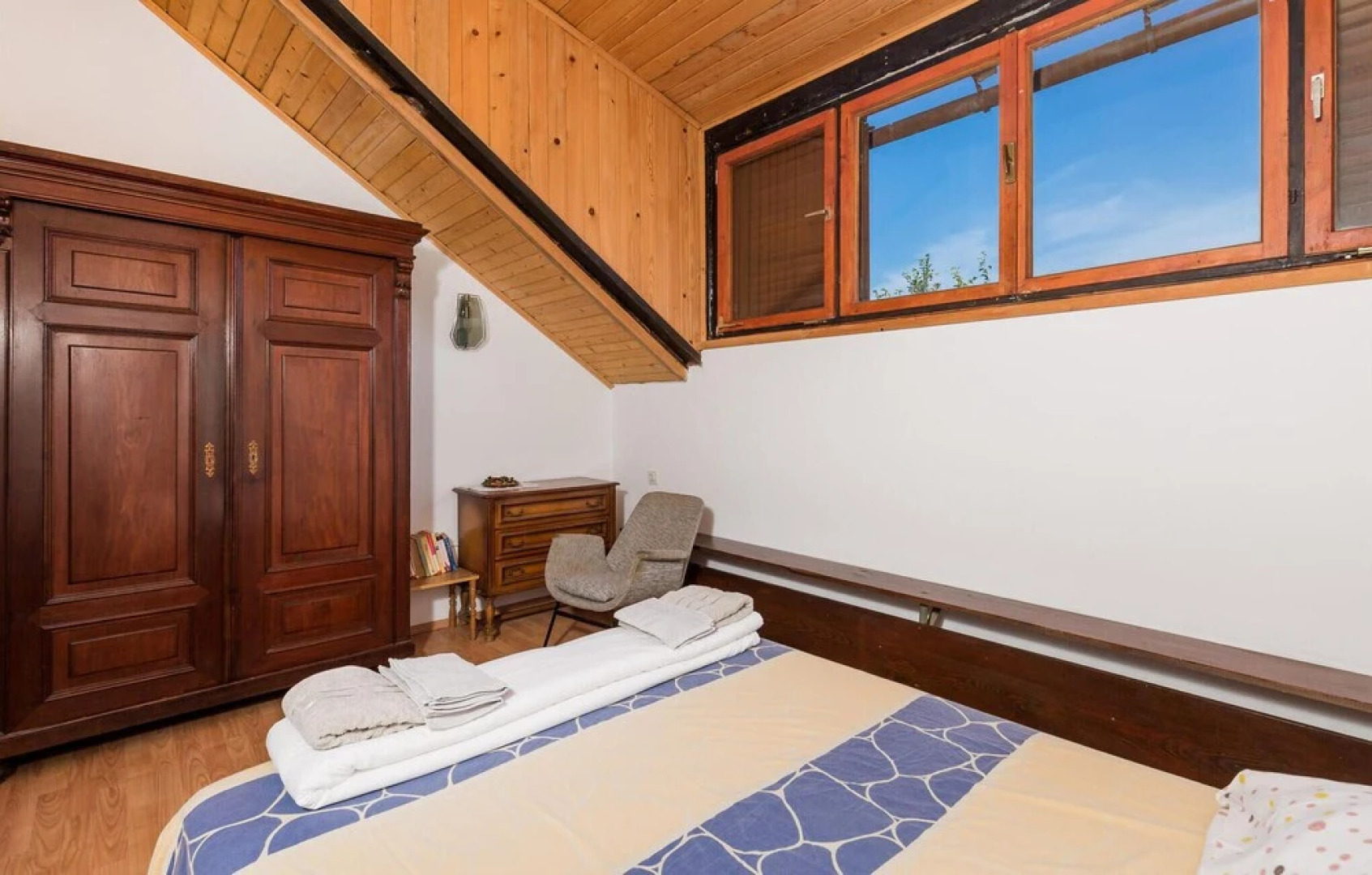 Awesome Home in Fuzine With Wifi and 5 Bedrooms