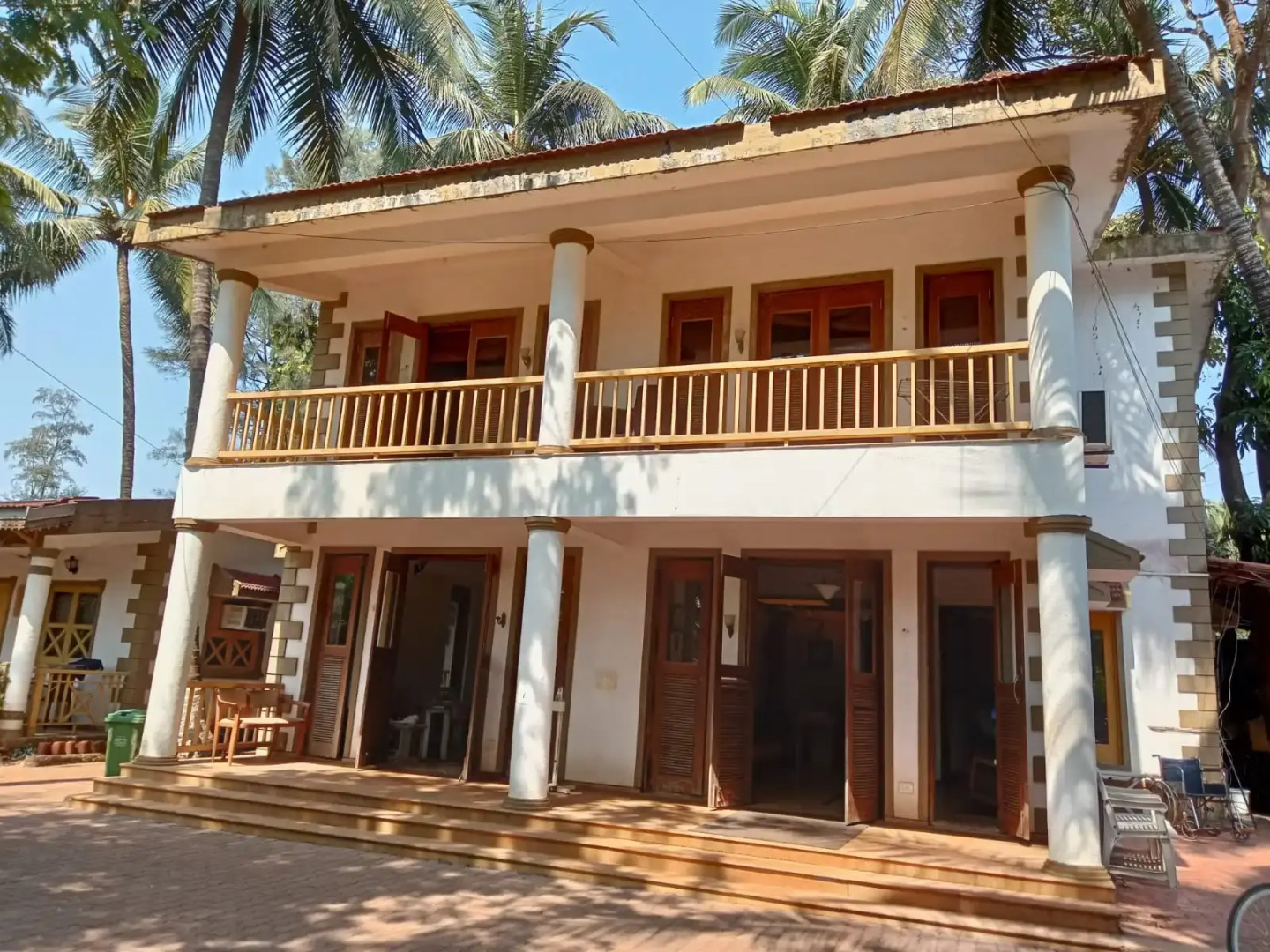 Golden Swan Beach Resort