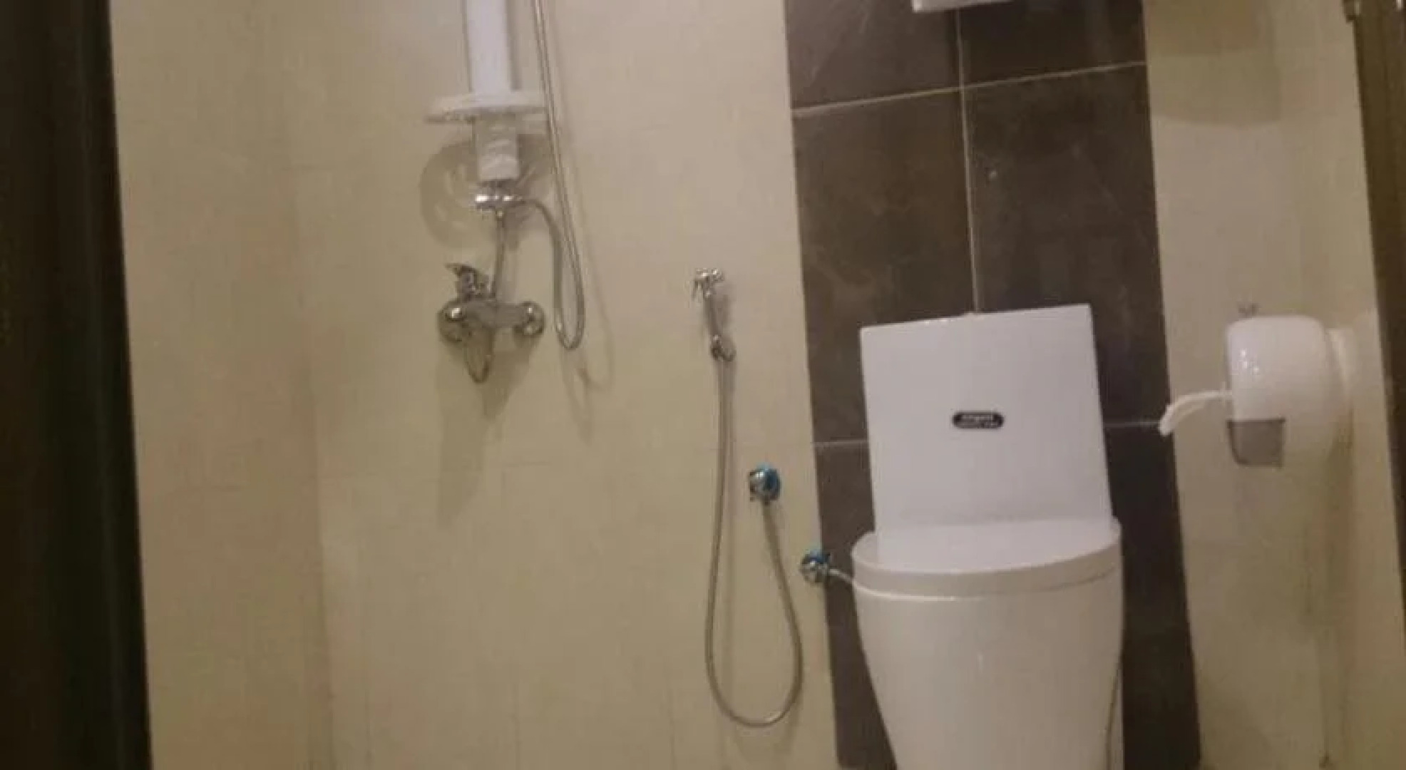 Lavona Inn Hotel