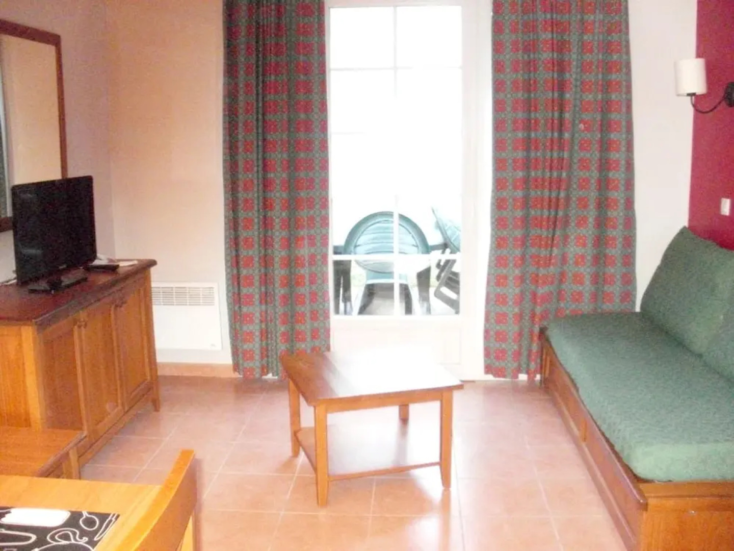 Apartment With 2 Bedrooms in Monflanquin, With Wonderful Lake View, Shared Pool, Furnished Garden