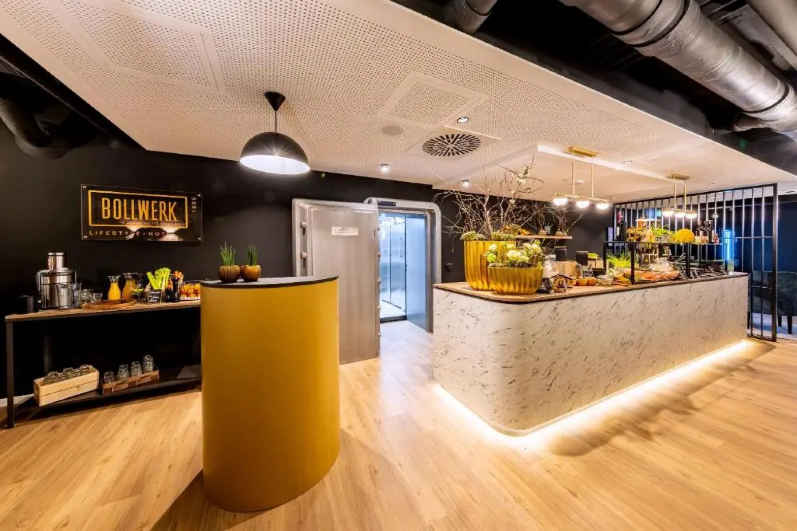 BOLLWERK Lifestyle Hotel - automatisiertes Hotel mit Self Check In