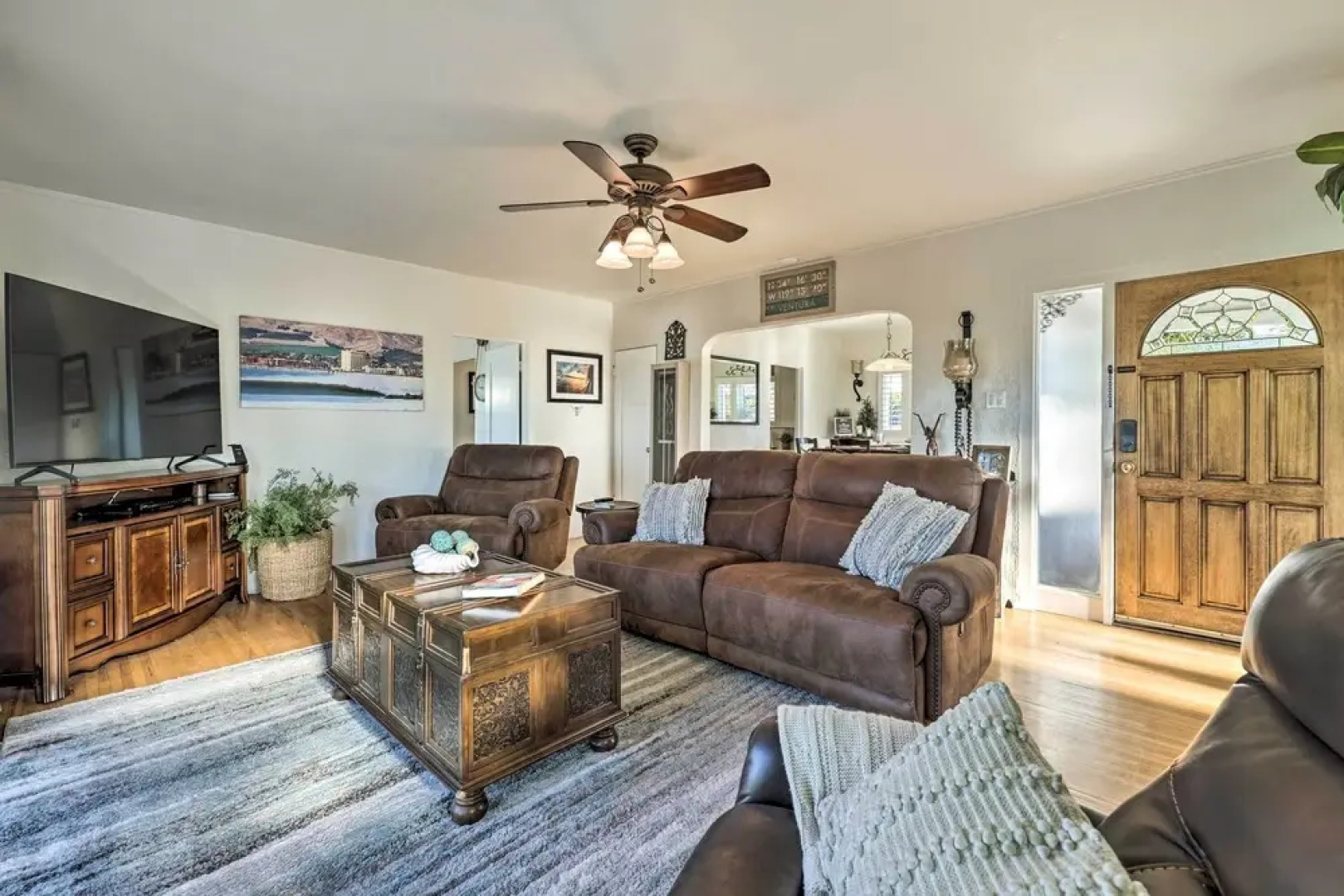 Walk to Ventura Beach: Comfy Home w/ Ocean Views