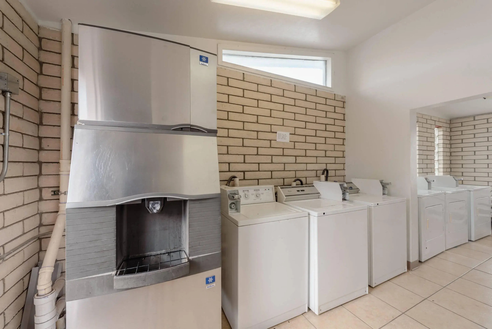 Econo Lodge Cortez near Mesa Verde