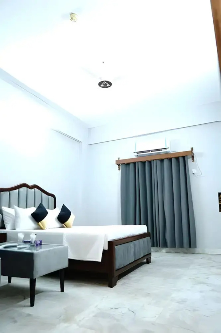 Serenity Lodge Guest House