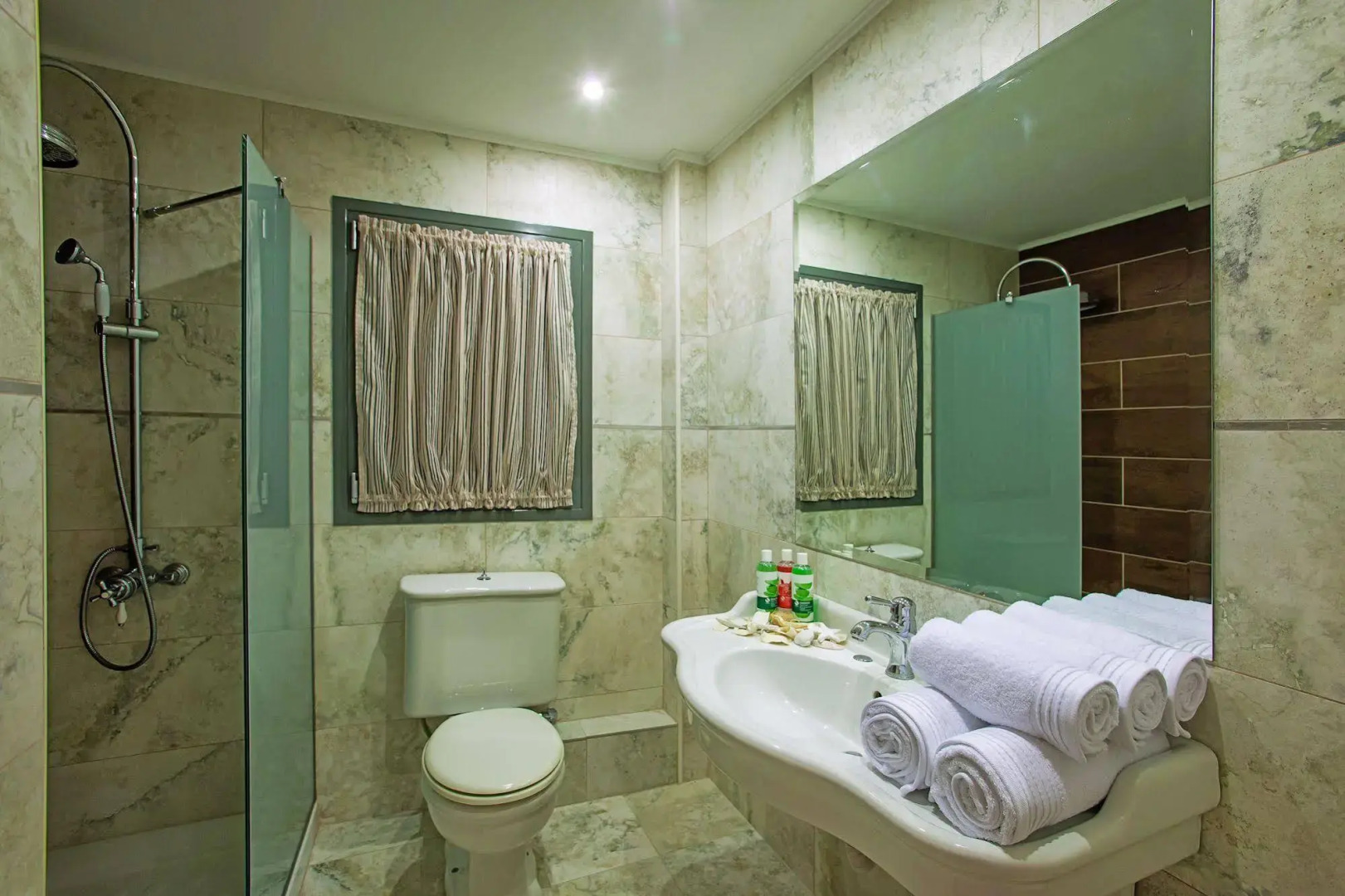 Core Hotel Polychrono