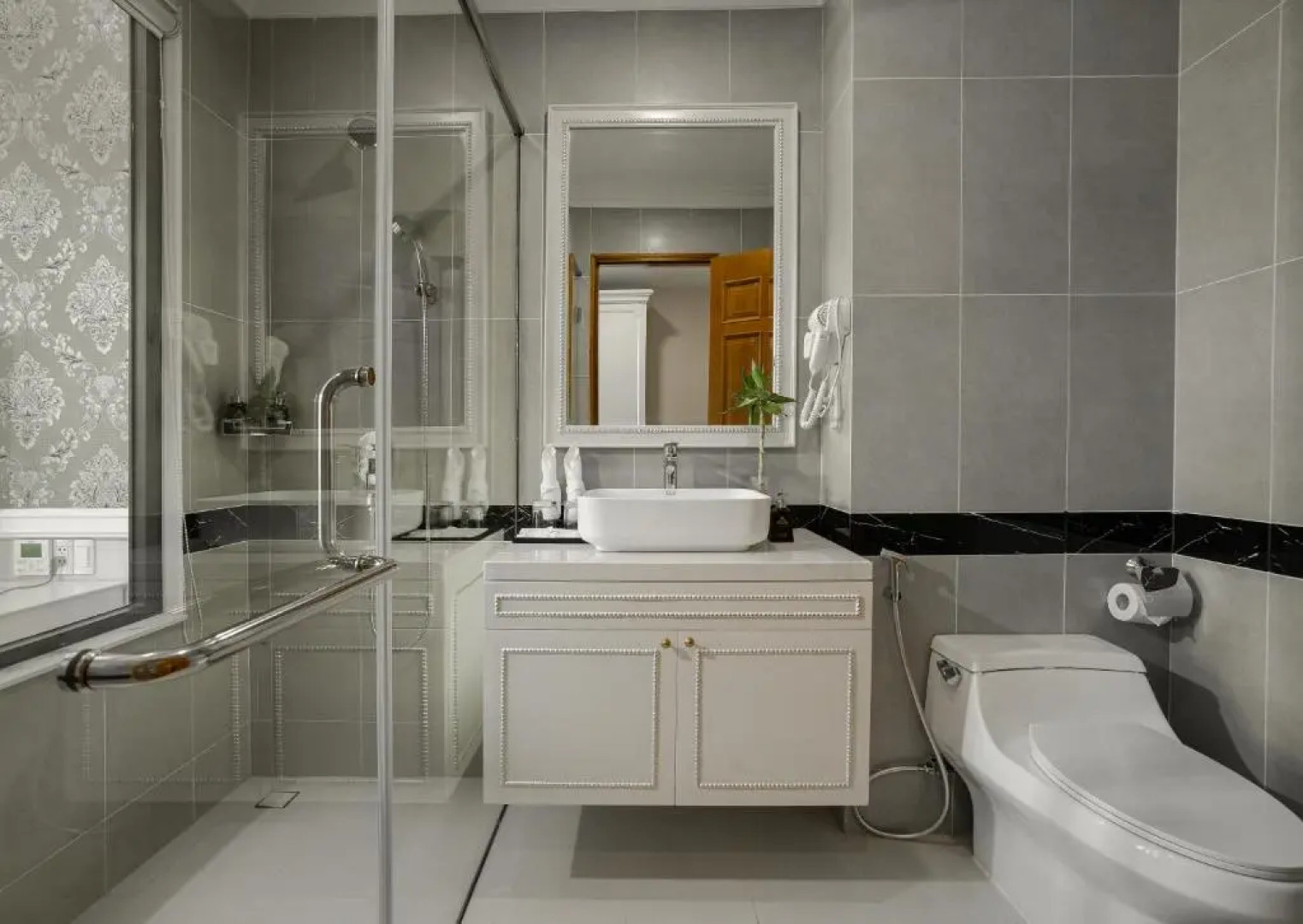 Отель AVS Hotel Phu Quoc