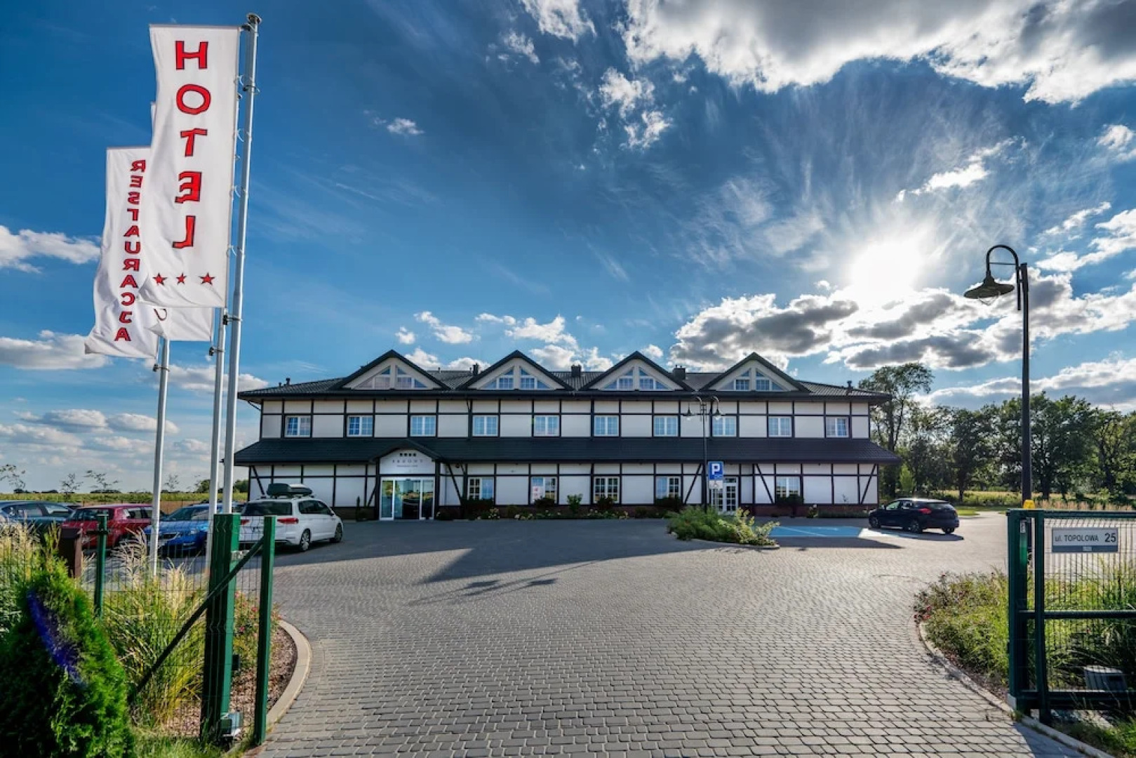 Sezony. Restauracja i Hotel