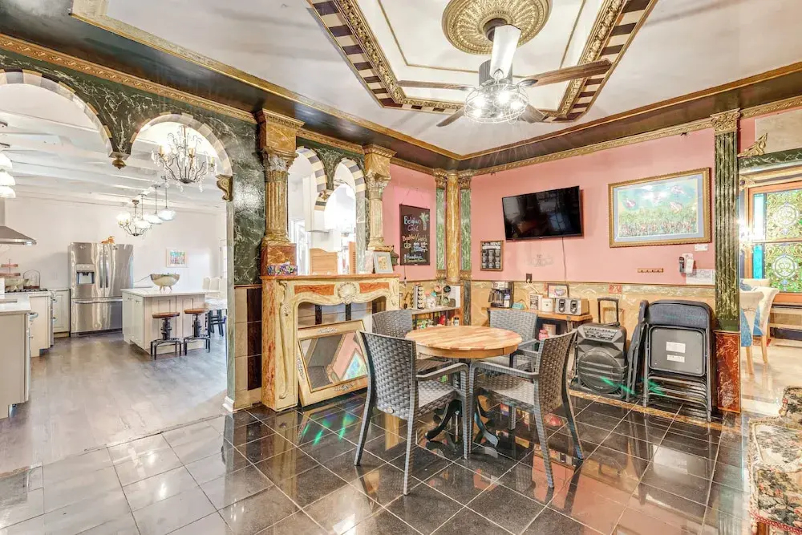 Near Downtown Scranton: Getaway w/ Patio