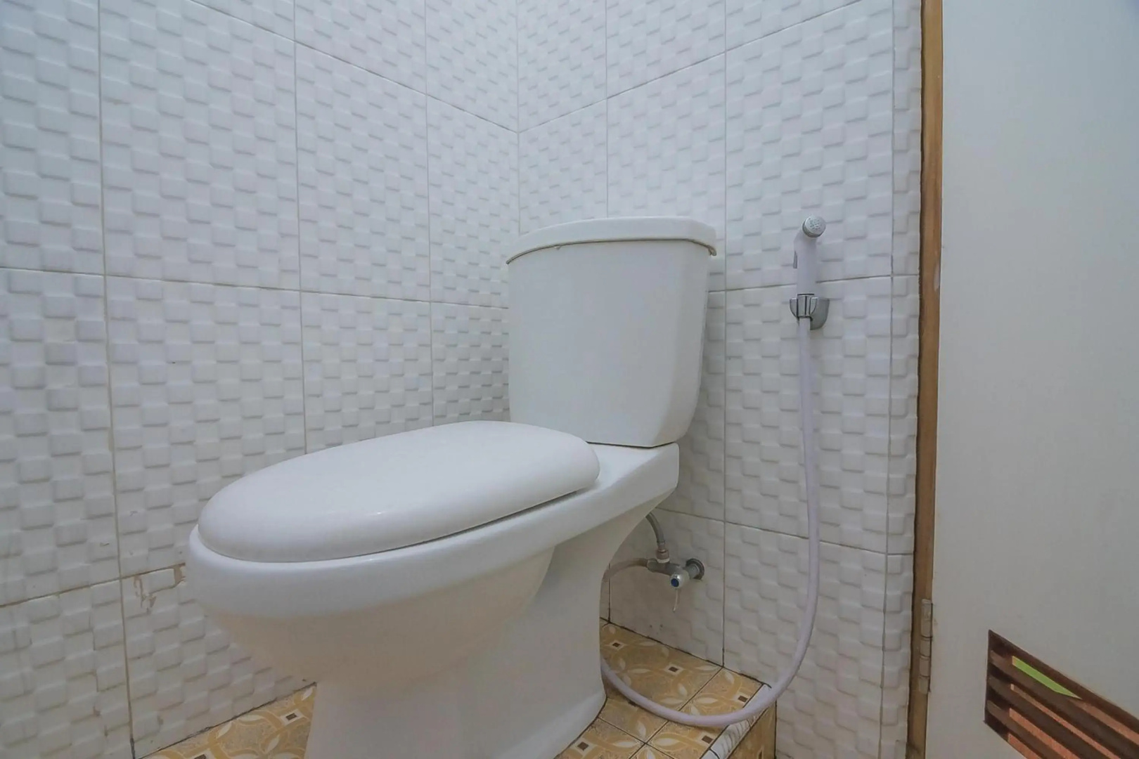 Wisma Atensi by RedDoorz