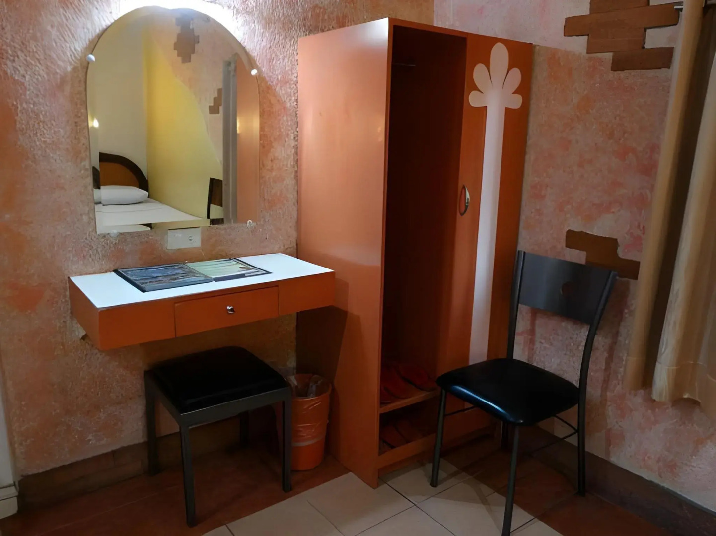 Urban Travellers Hotel