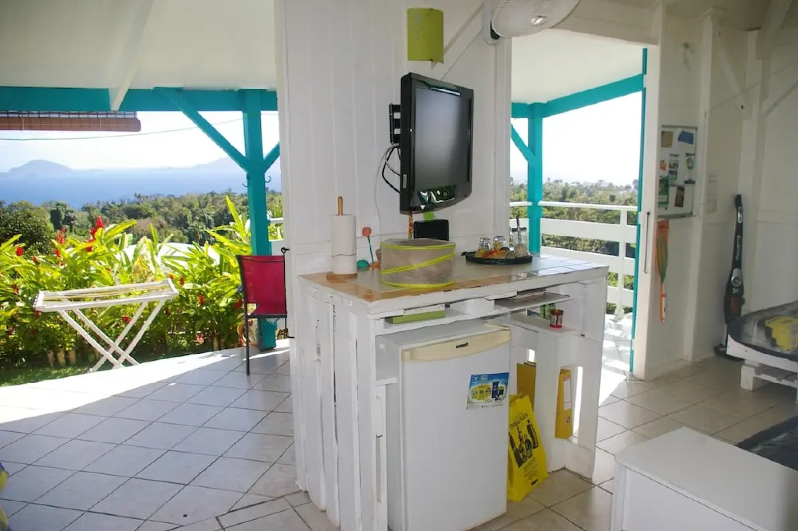 House With one Bedroom in Trois Rivières, With Wonderful sea View, Fur