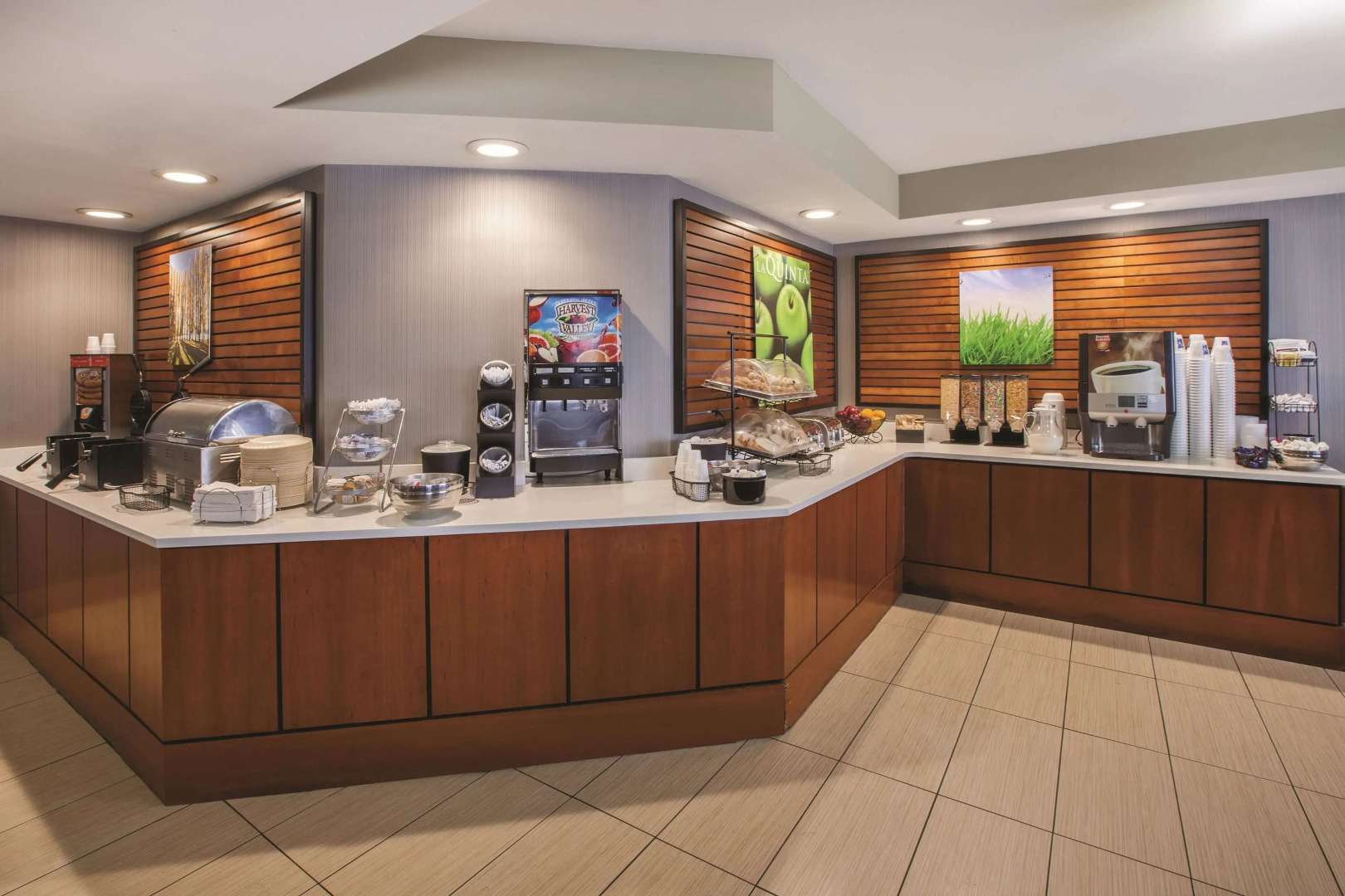 La Quinta Inn & Suites by Wyndham Erie