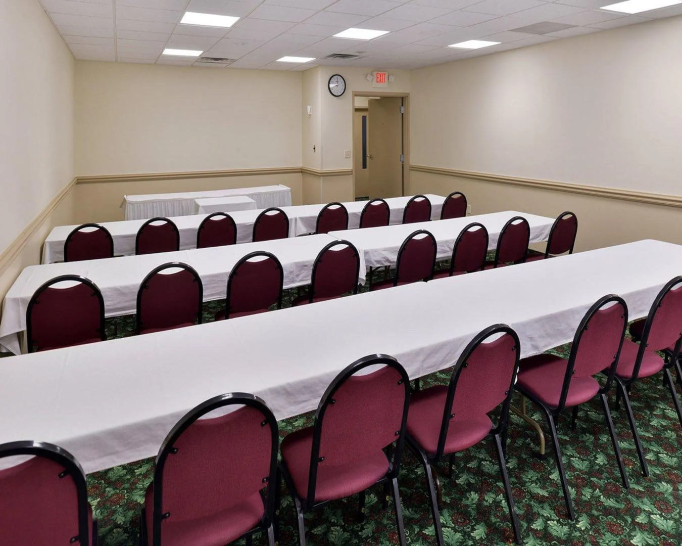 Country Inn & Suites by Radisson, Pierre, SD