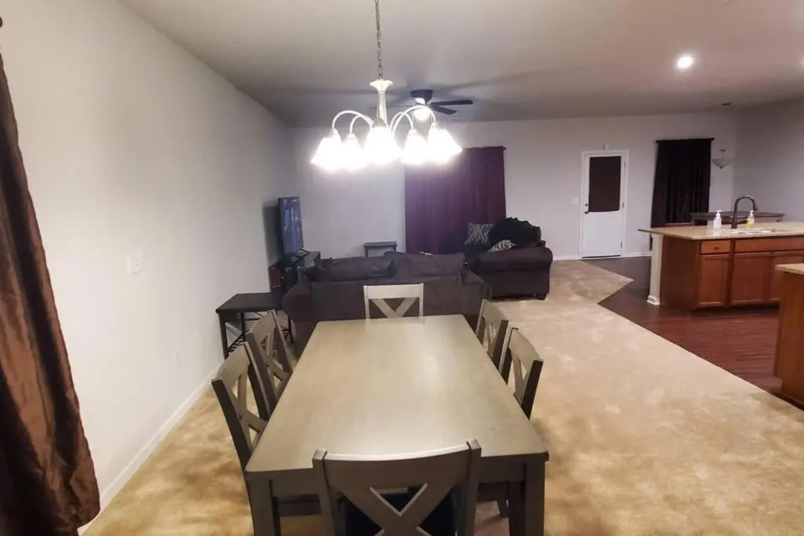 New 3 Bedroom Home w/ tons of amenities & parking.