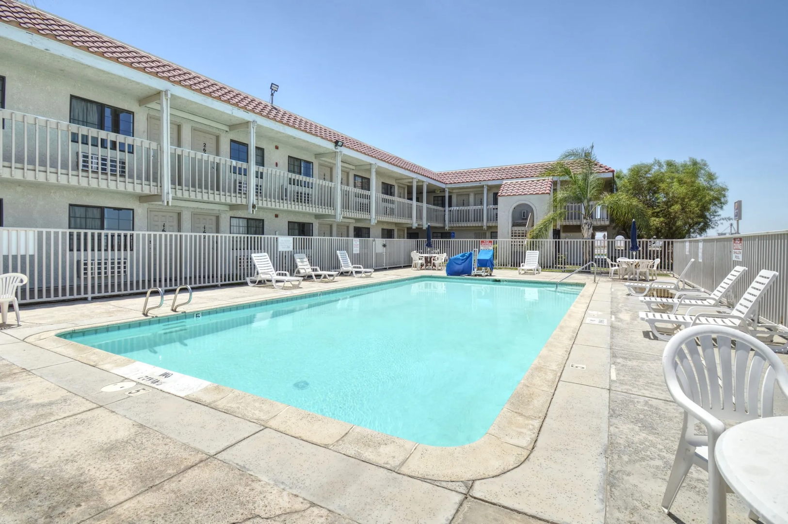 Vagabond Inn Buttonwillow North I-5