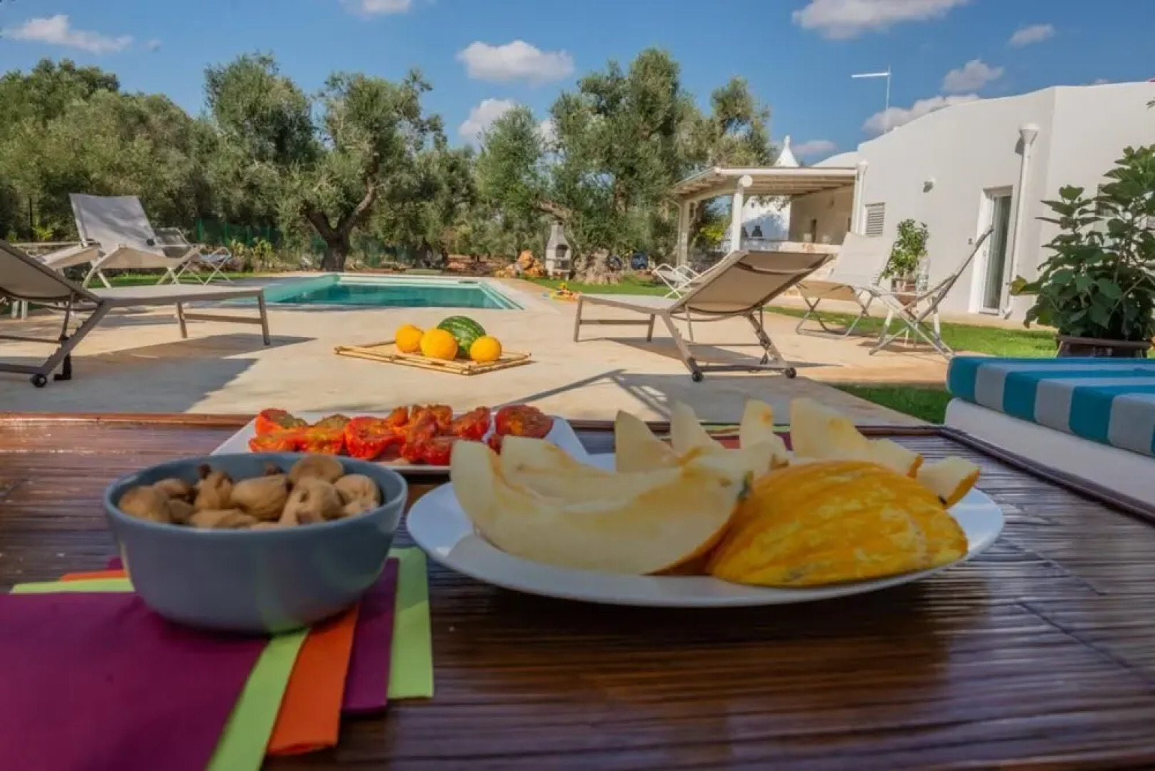 Traditional Trullo la Specchia