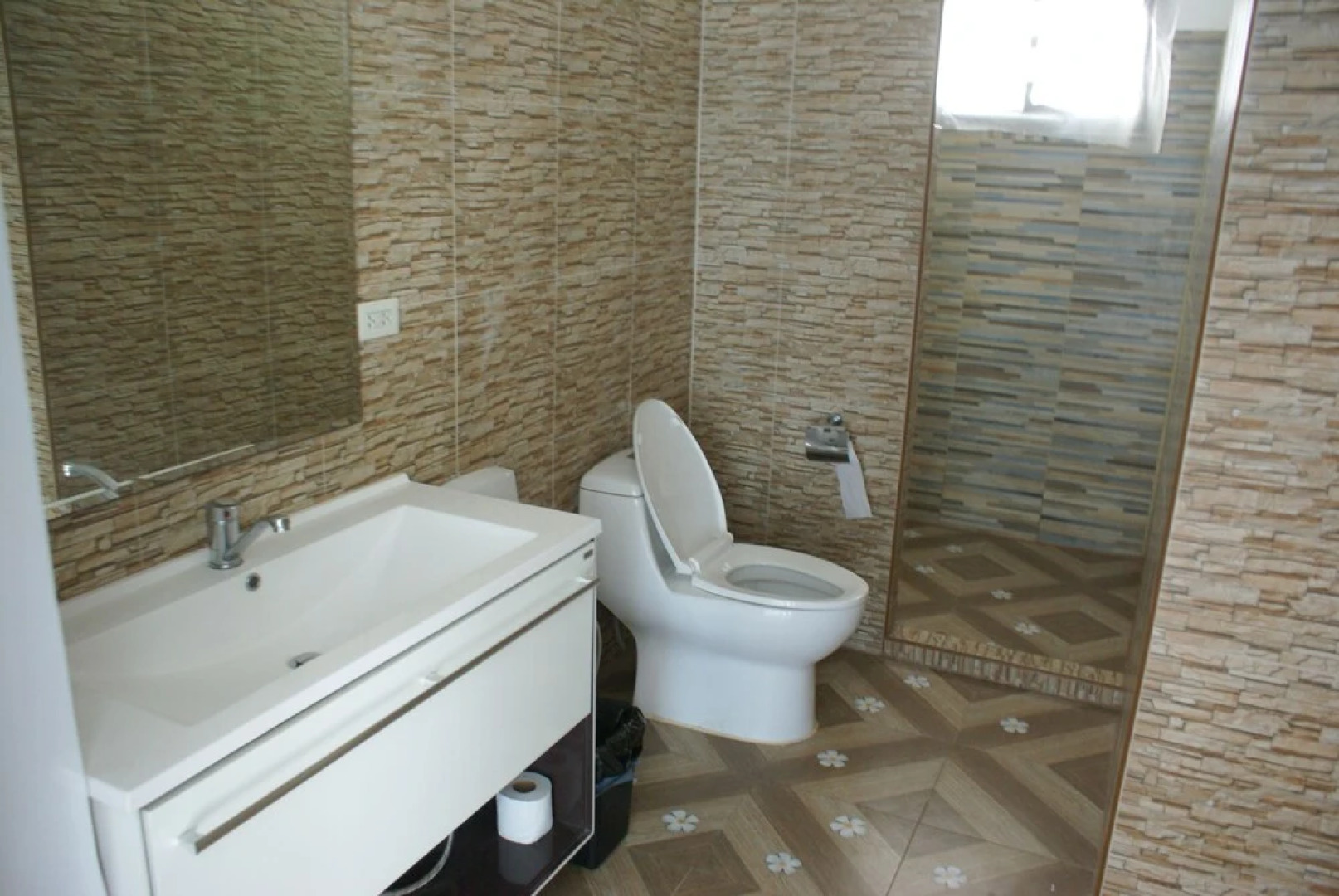 Beach Apartment Hat Mae Ramphueng