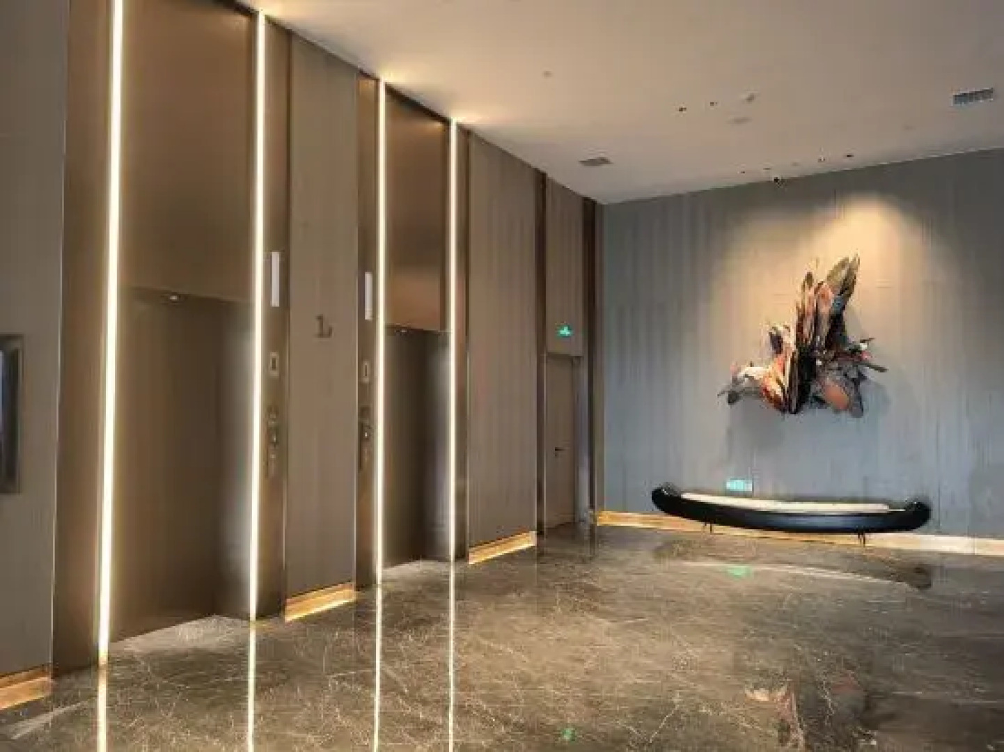 Swistyle Thousand Crane Lake