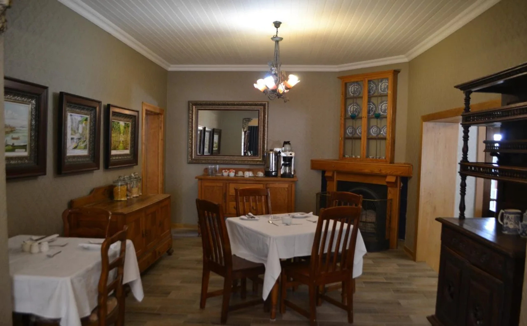 Hobbit Boutique Hotel