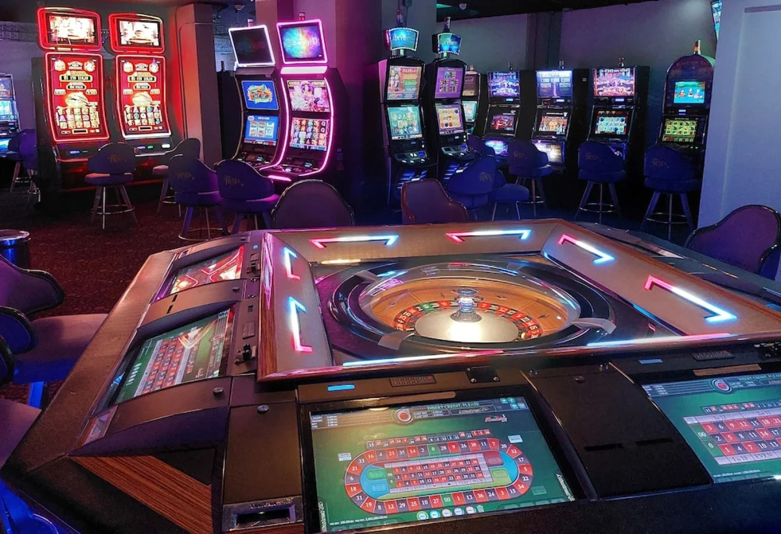 Lucky's Hotel y Casino