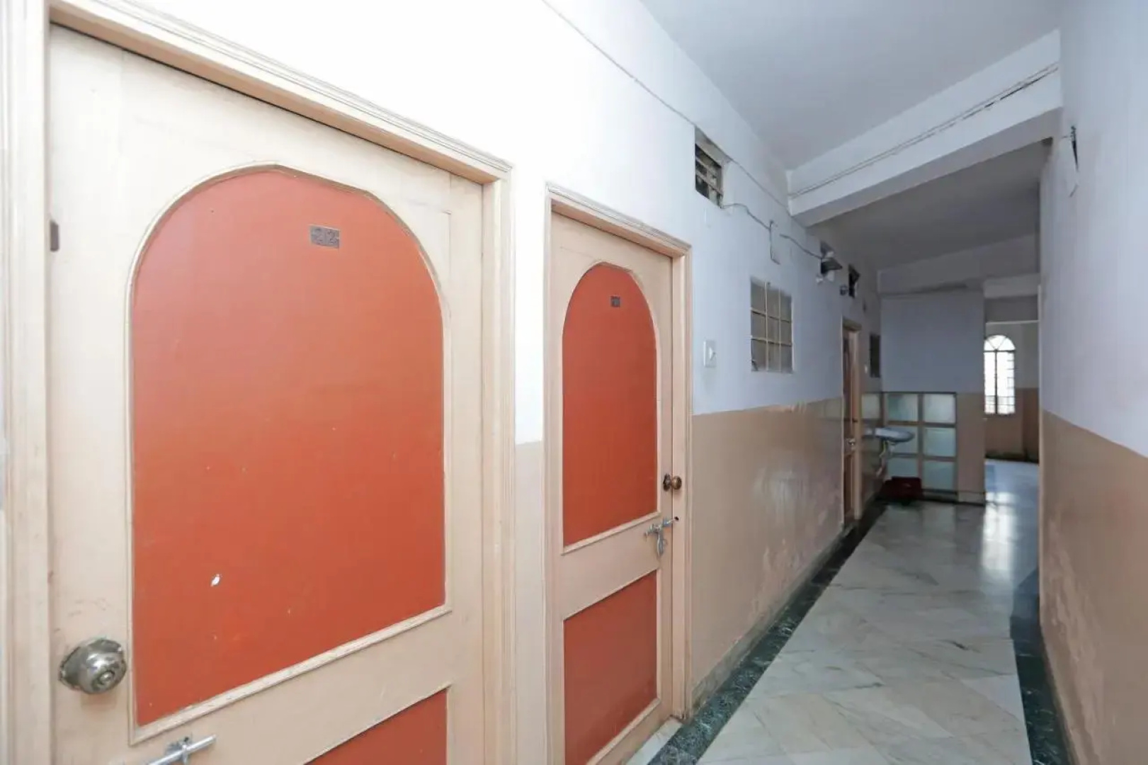 Hotel Savitri