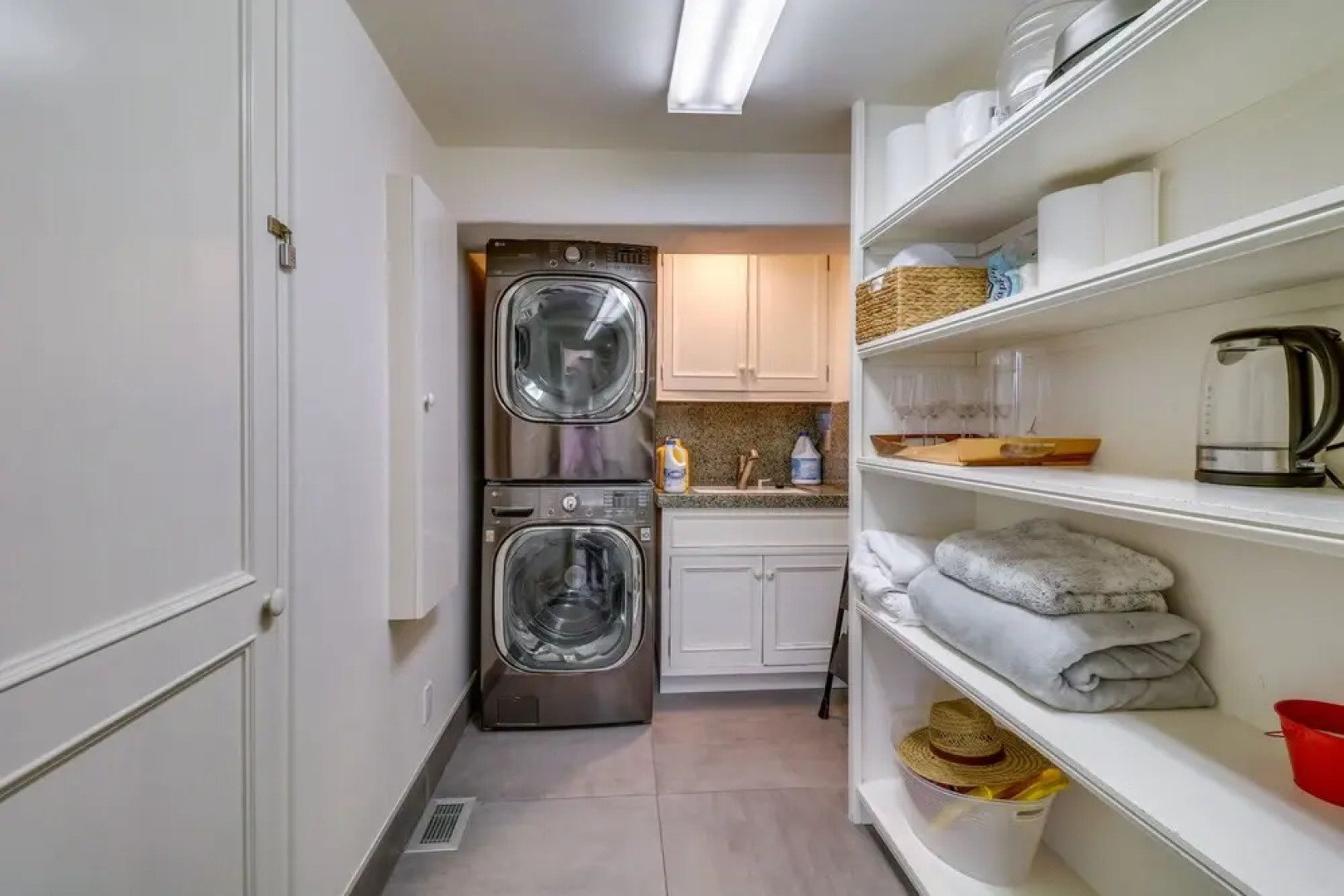 Oceanfront Apartment in Malibu w/ Beach Access!