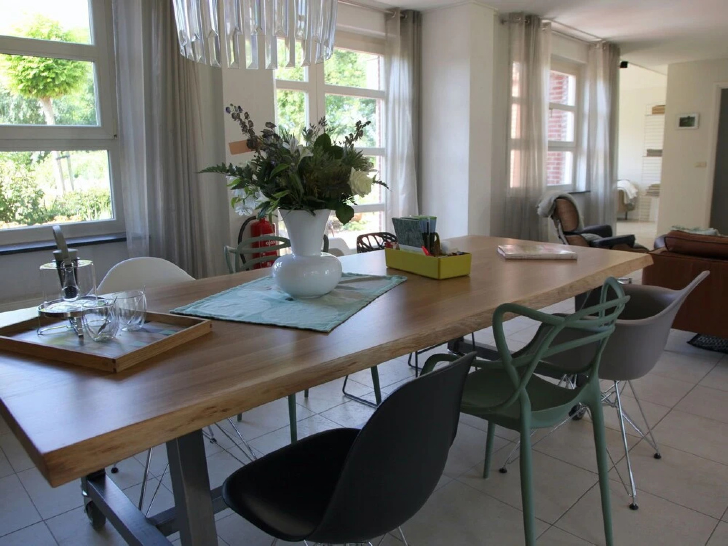 Luxurious, Detached Holiday Home Right by the Water