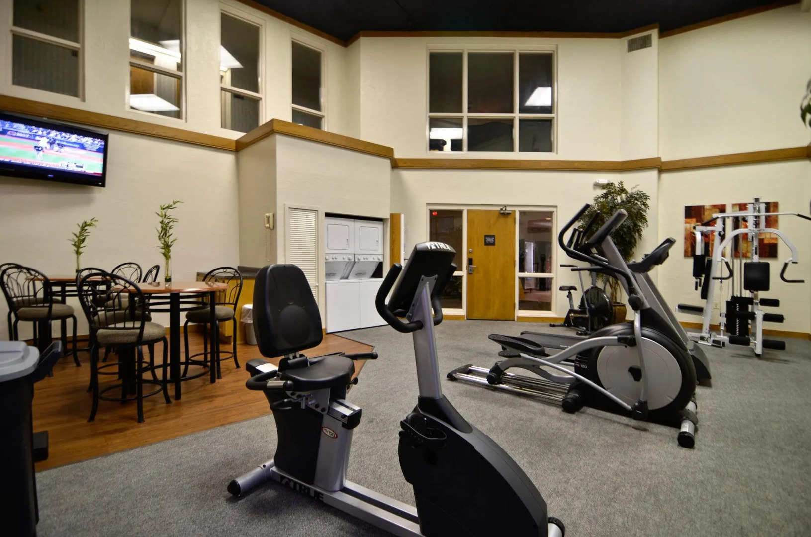 Greenstay Hotel & Suites