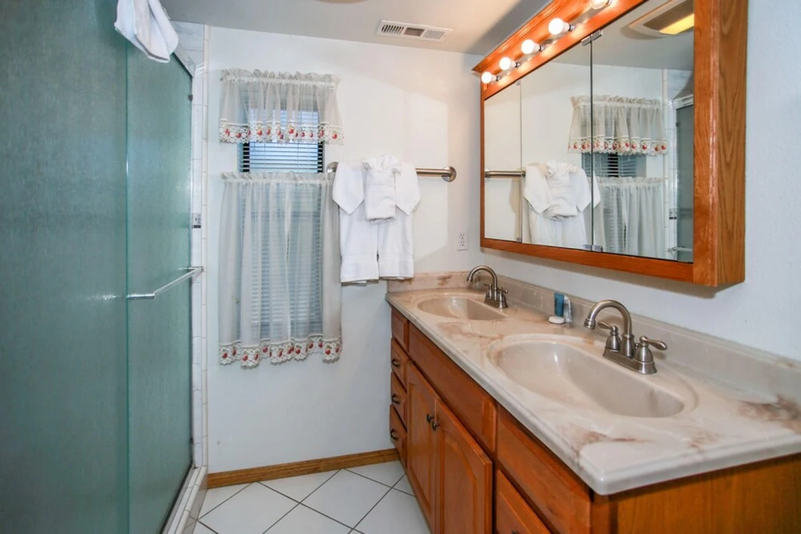 Breezy One 112 by RedAwning