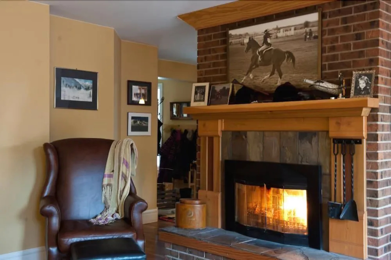 Auberge Kicking Horse Guest House