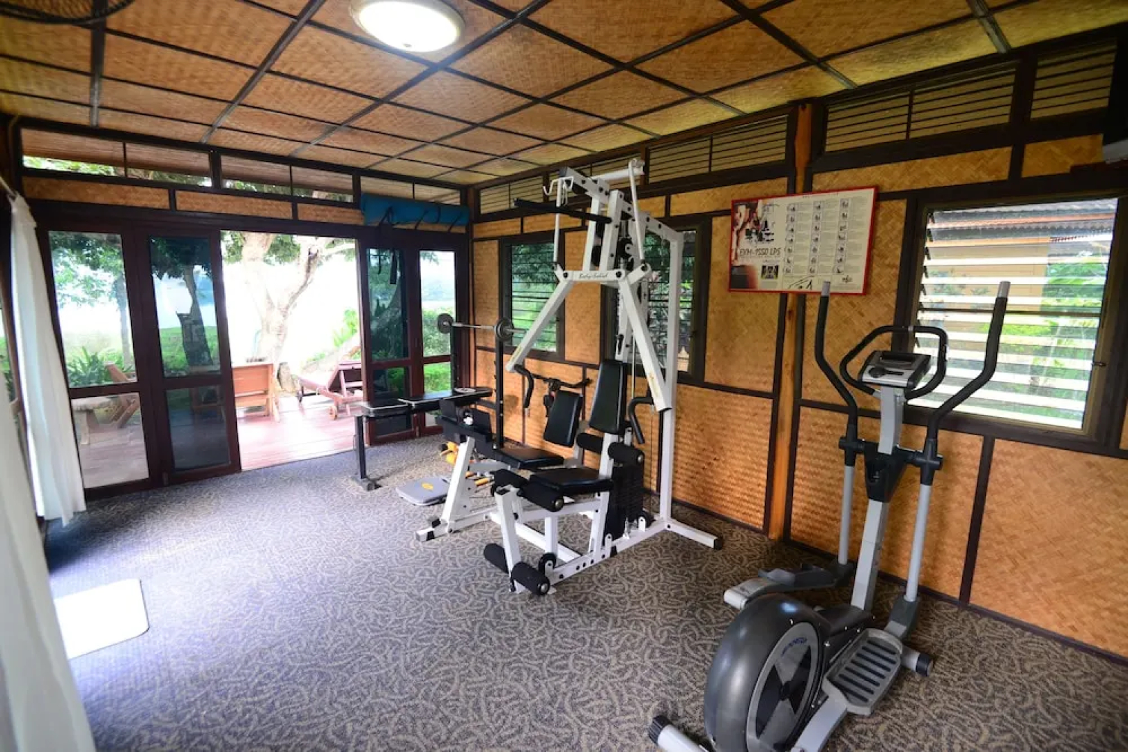 Viang Yonok Hotel Restaurant Sports Club