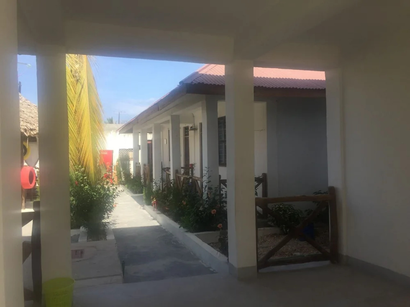 H & H Beach Bungalows