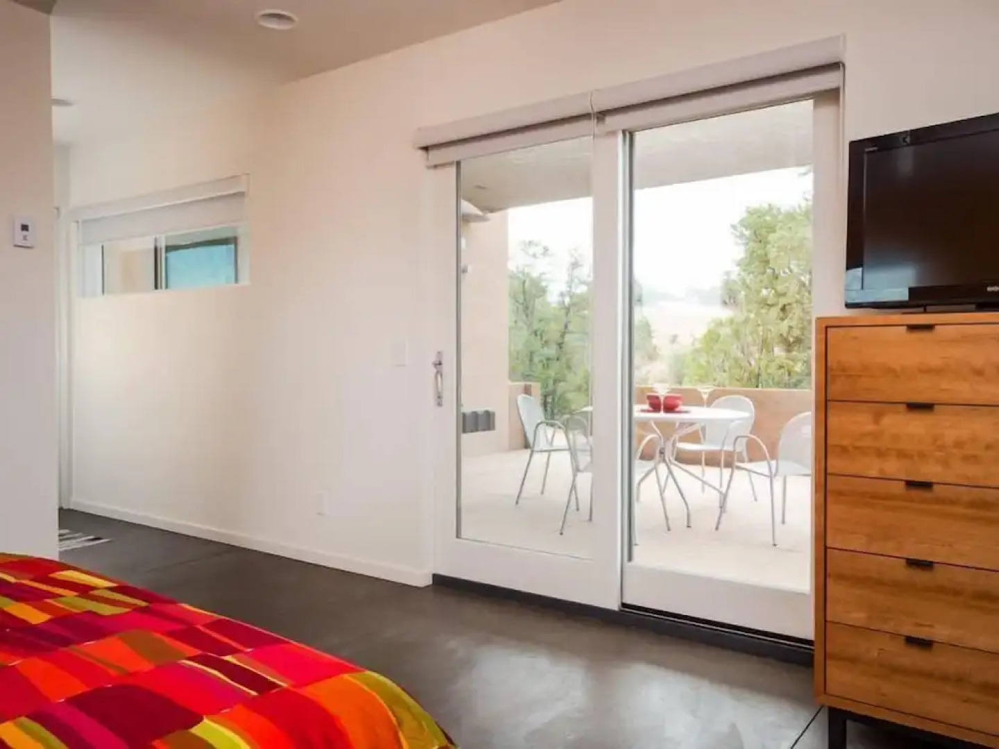 Butterfly House - Spectacular Modern Design and Mountain Views