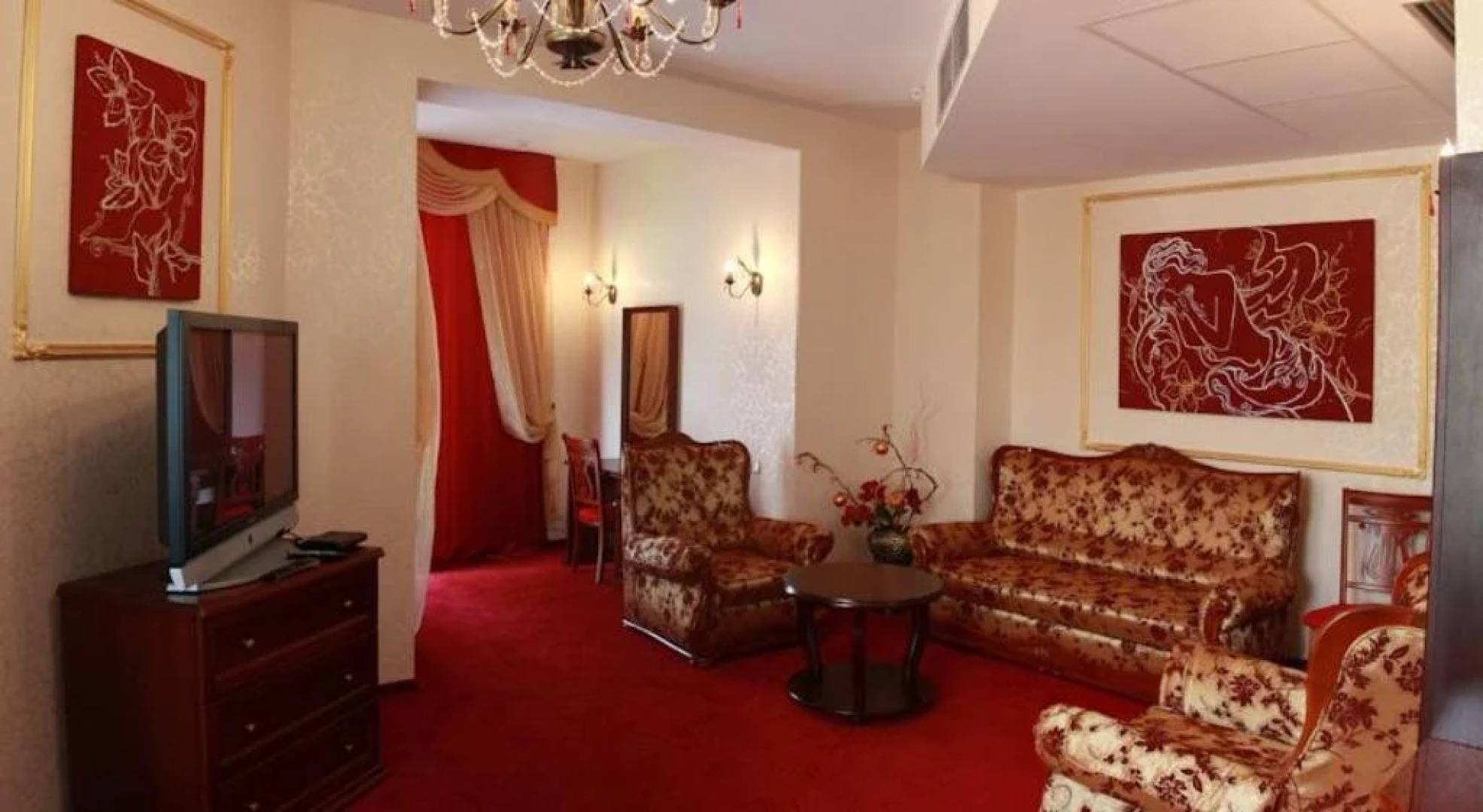 Reikartz Парк Отель Ивано-Франковсk