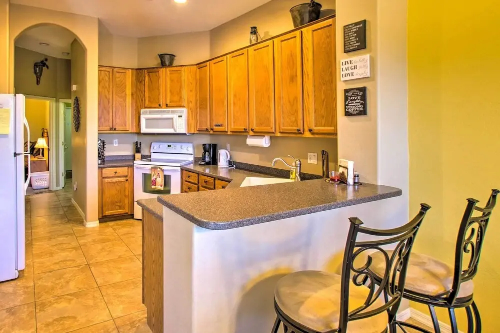 Gold Canyon Townhome w/ Golf Course View!